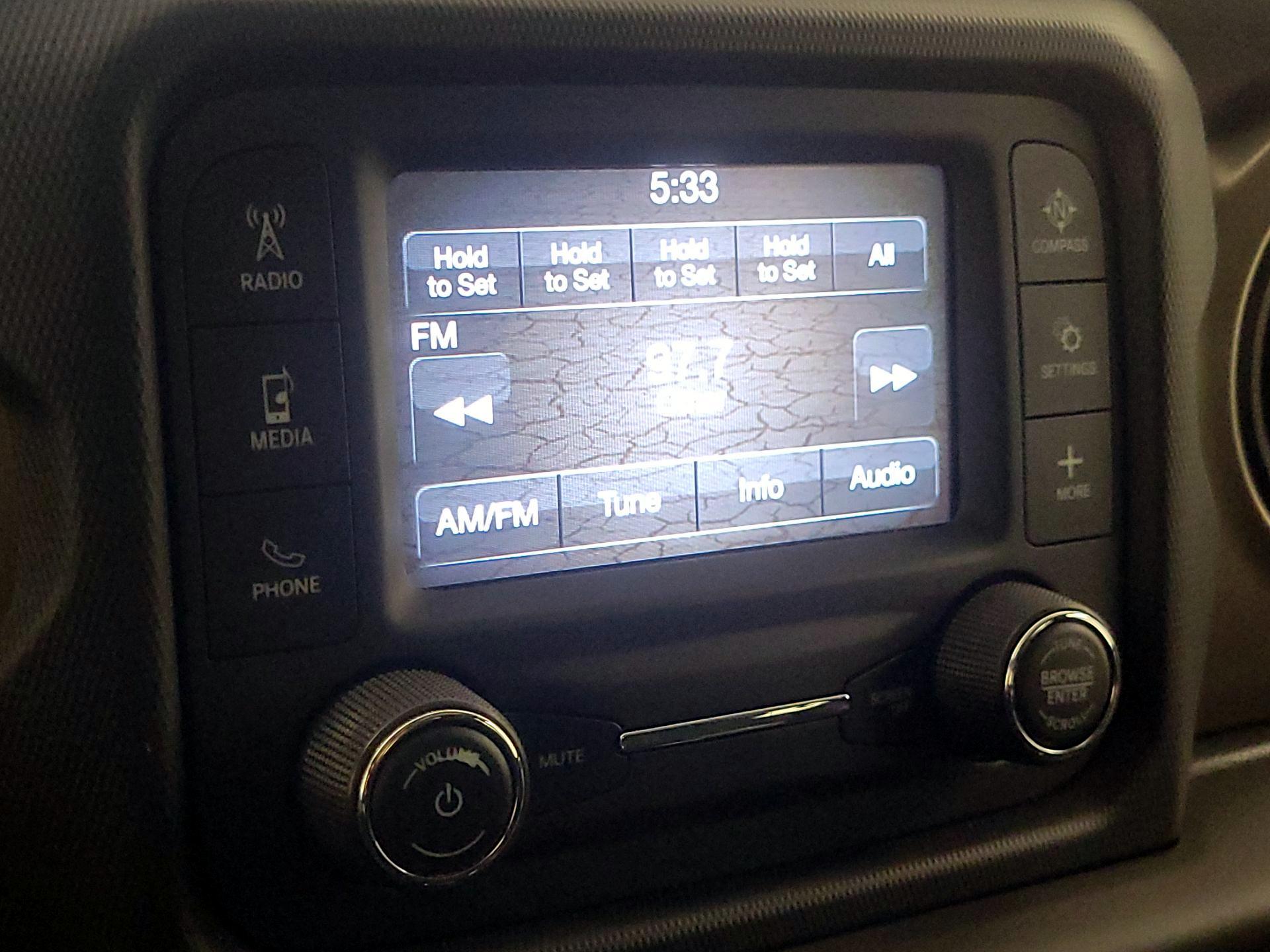 Thumbnail: 2018 Jeep Wrangler - 15