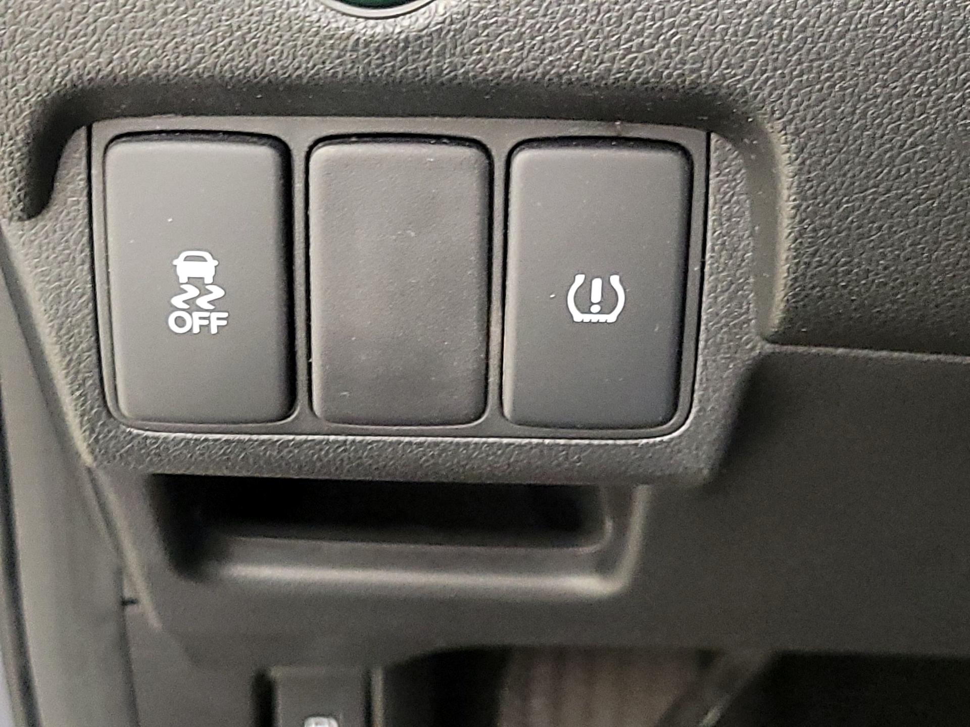 Thumbnail: 2016 Honda CR-V - 13