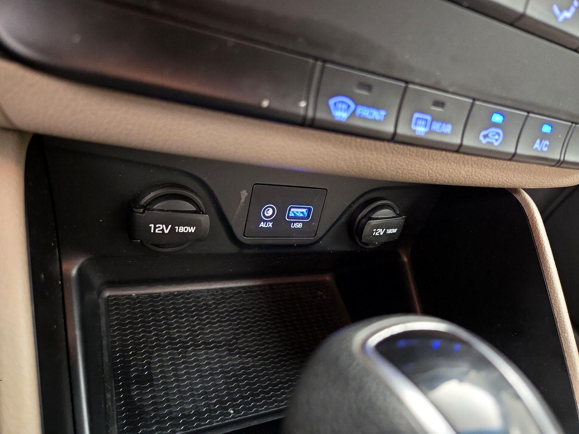 Thumbnail: 2016 Hyundai Tucson - 18