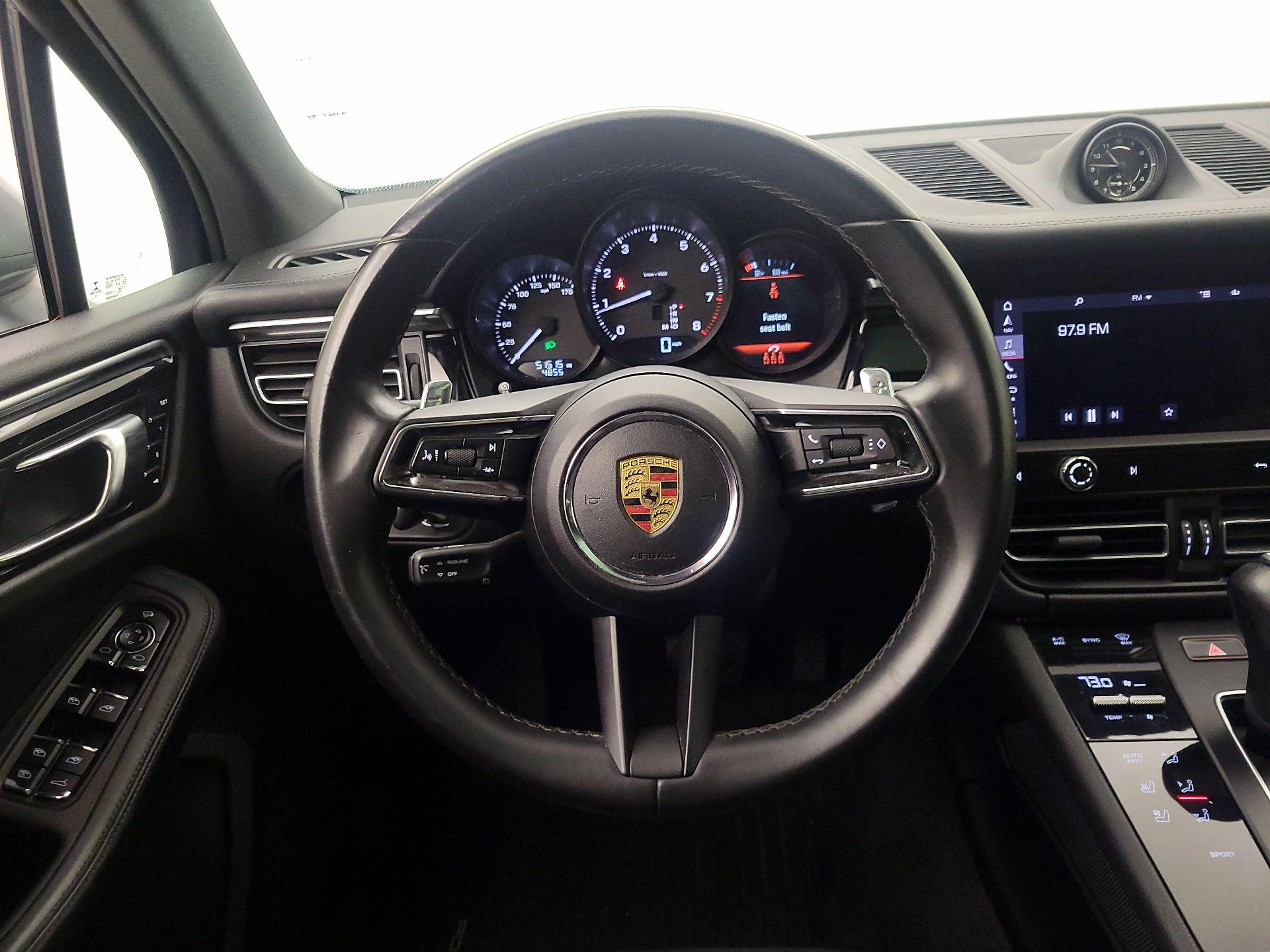 Thumbnail: 2022 Porsche Macan - 10