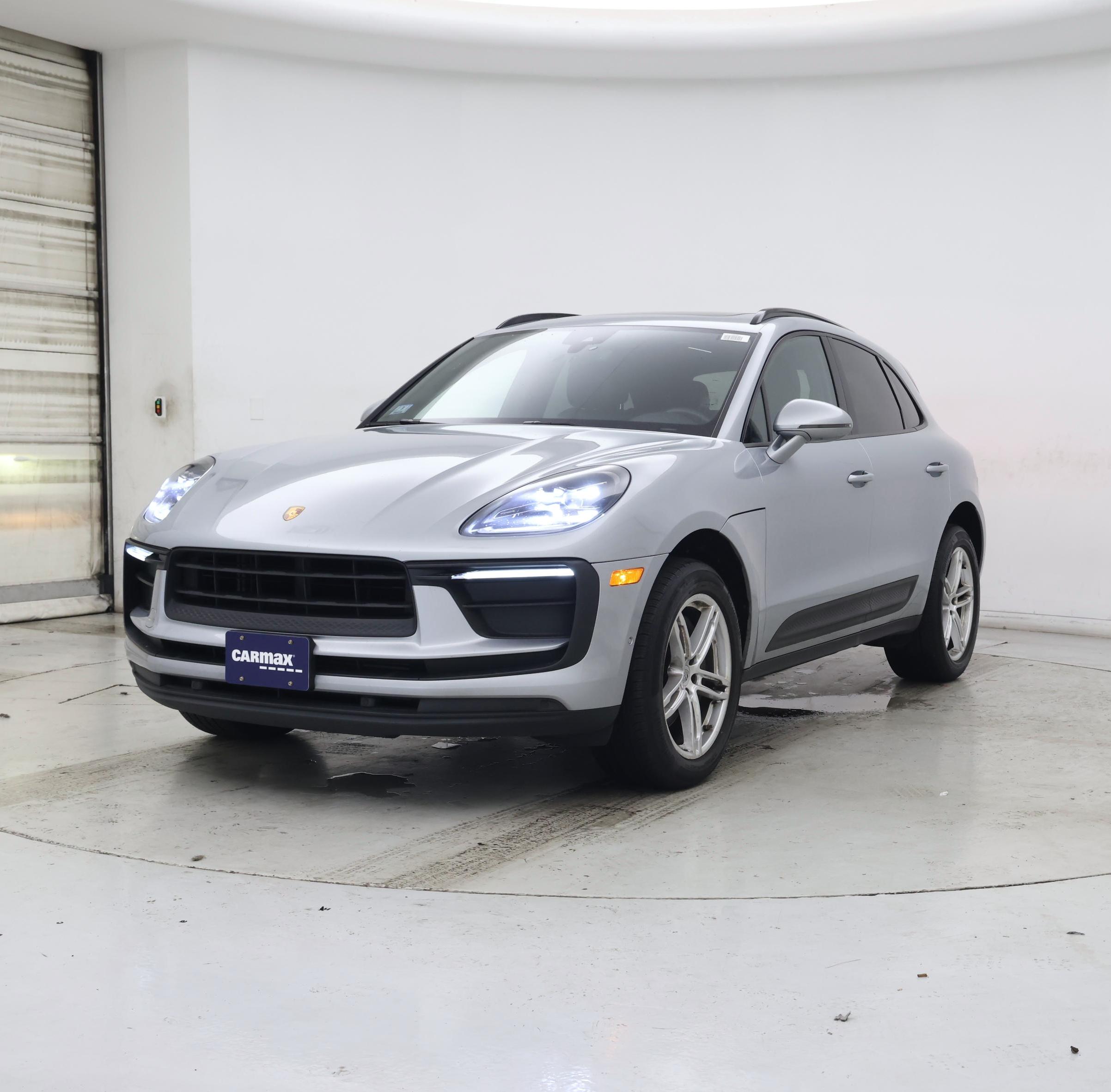Thumbnail: 2022 Porsche Macan - 4
