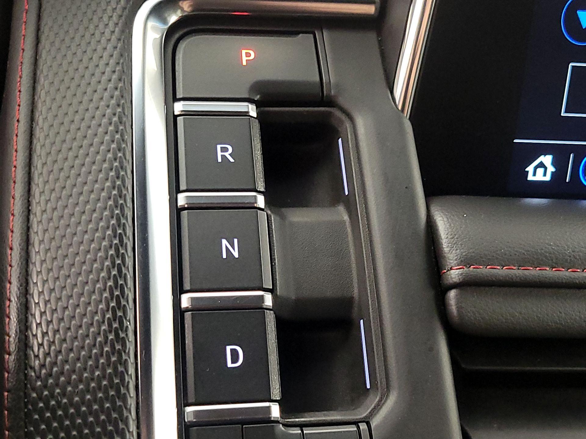 Thumbnail: 2021 Chevrolet Tahoe - 17