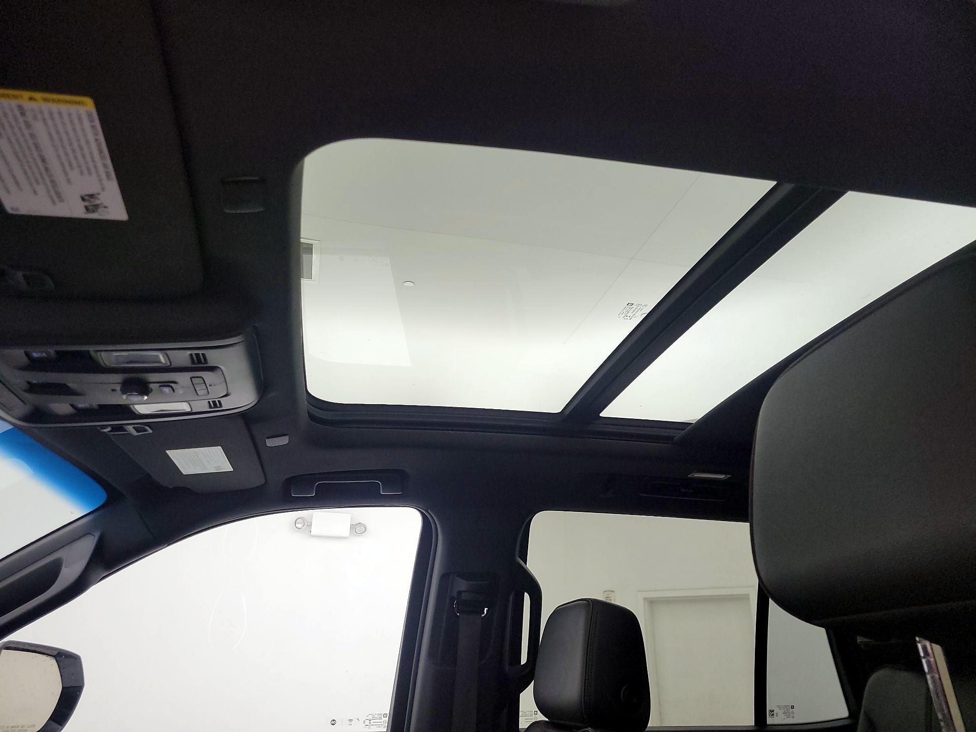 Thumbnail: 2021 Chevrolet Tahoe - 19