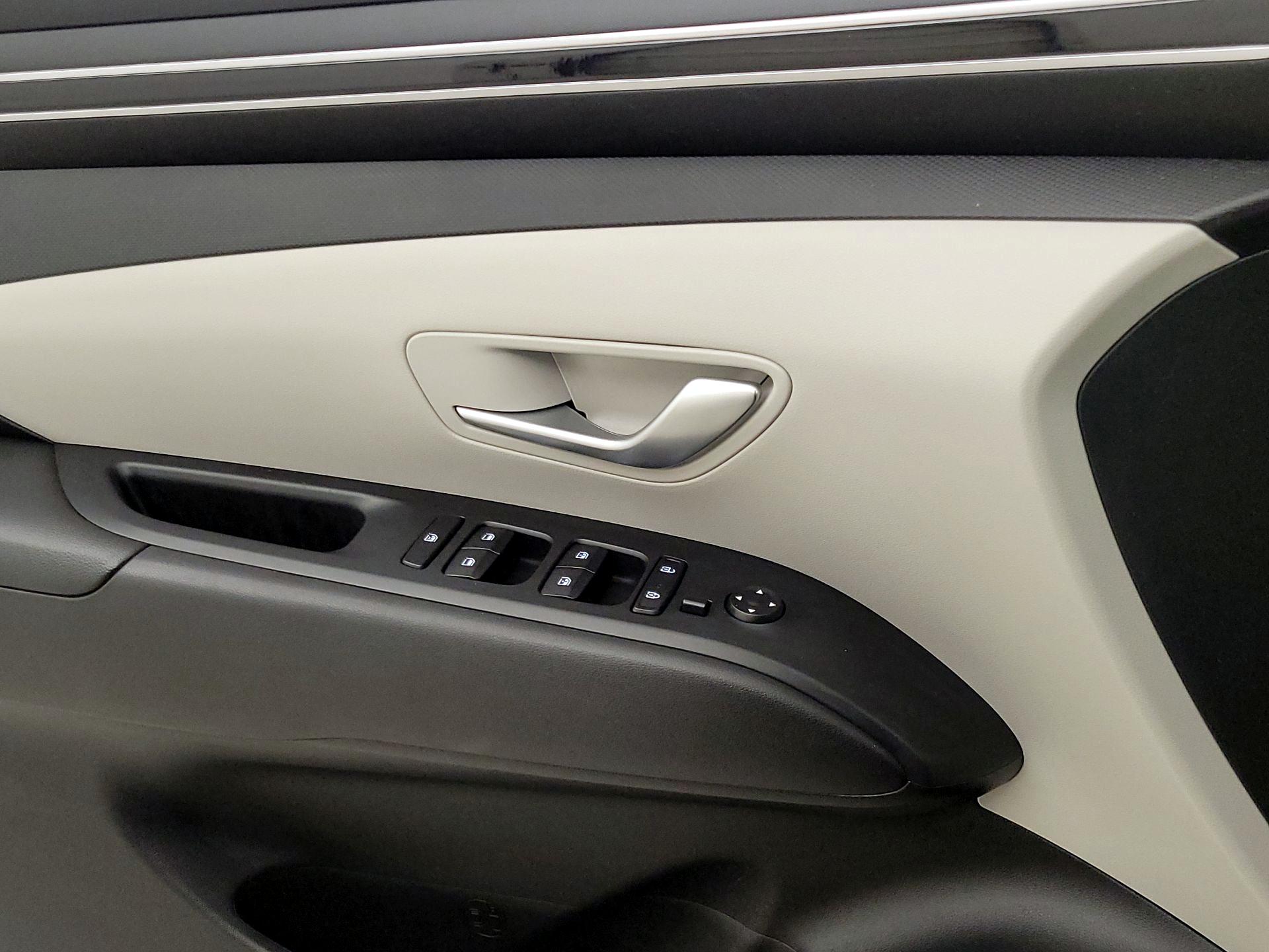 Thumbnail: 2023 Hyundai Tucson - 12