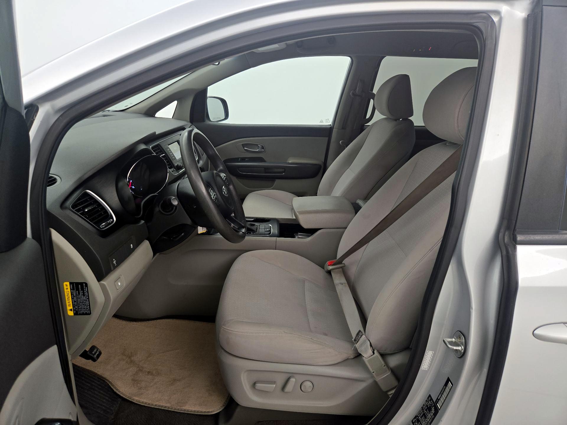 Thumbnail: 2018 Kia Sedona - 11