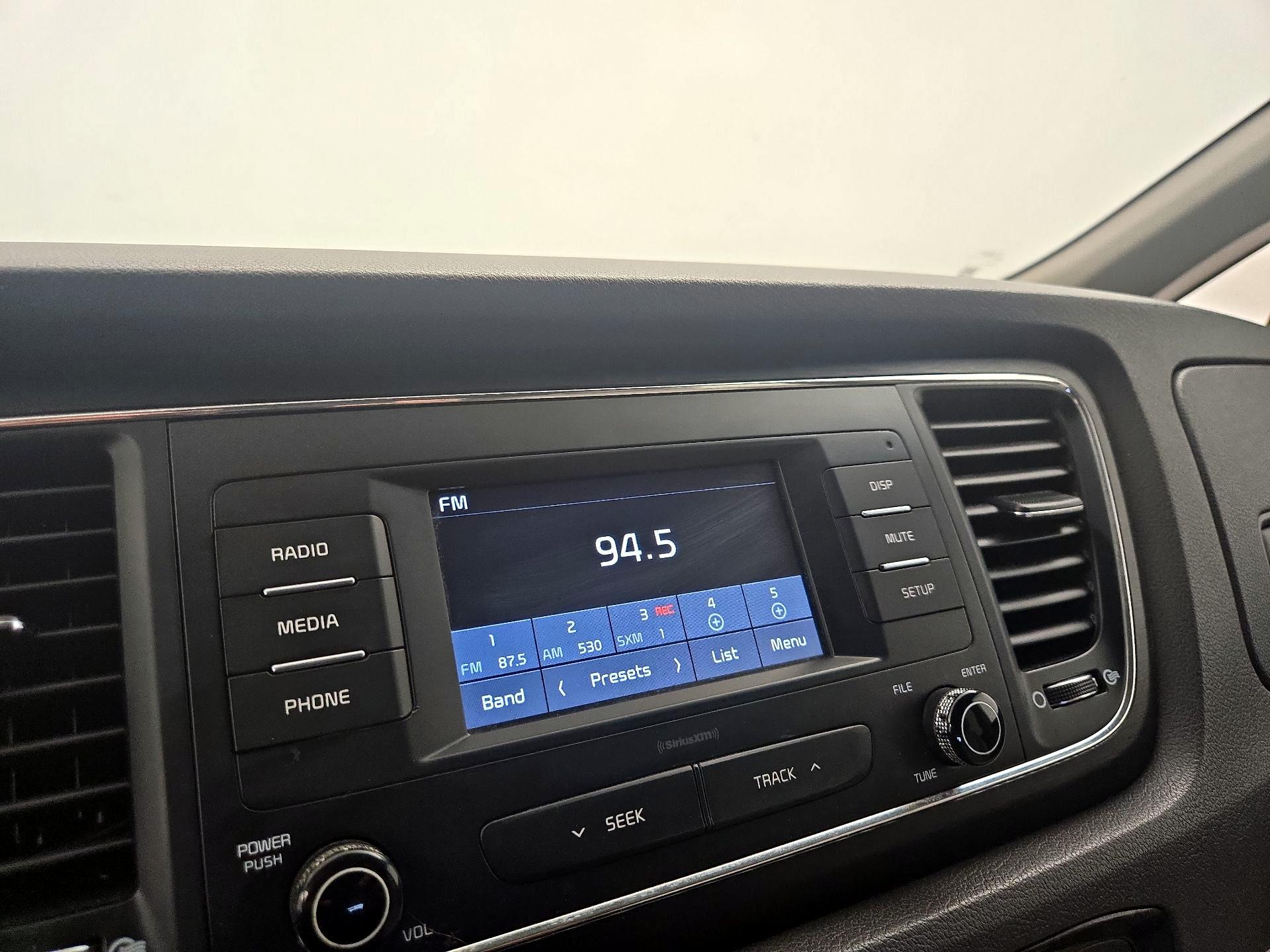 Thumbnail: 2018 Kia Sedona - 15