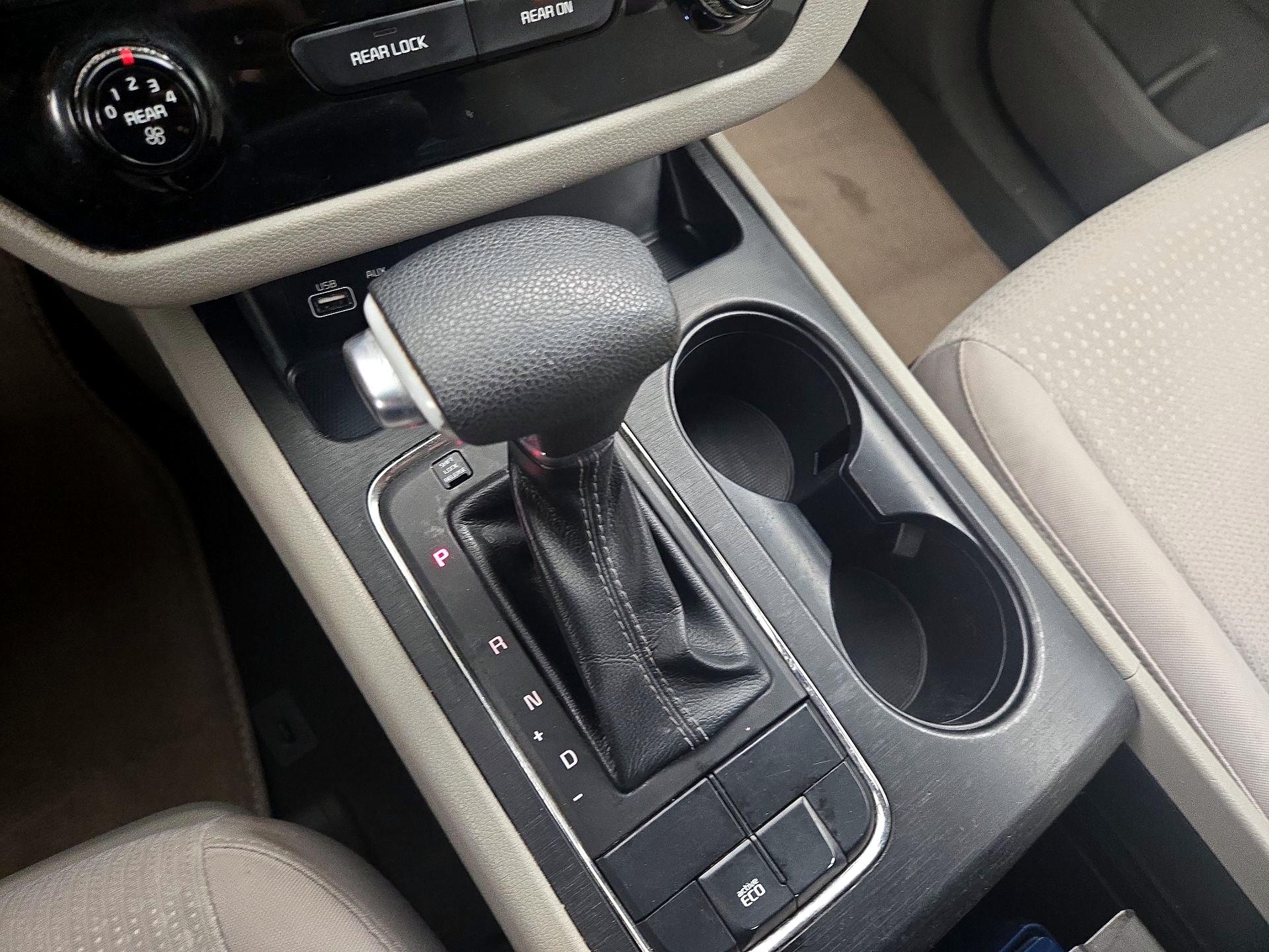 Thumbnail: 2018 Kia Sedona - 17