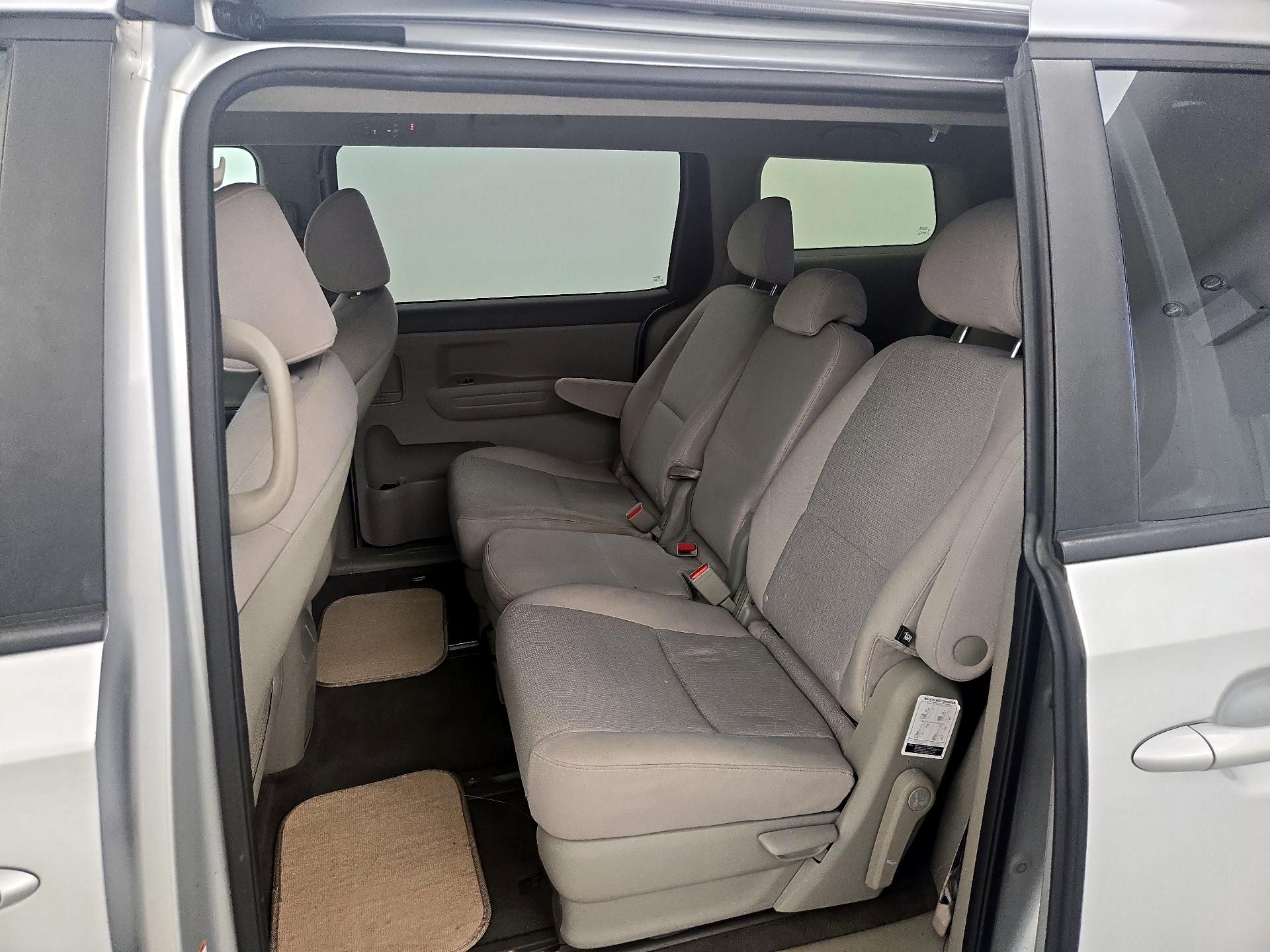 Thumbnail: 2018 Kia Sedona - 19