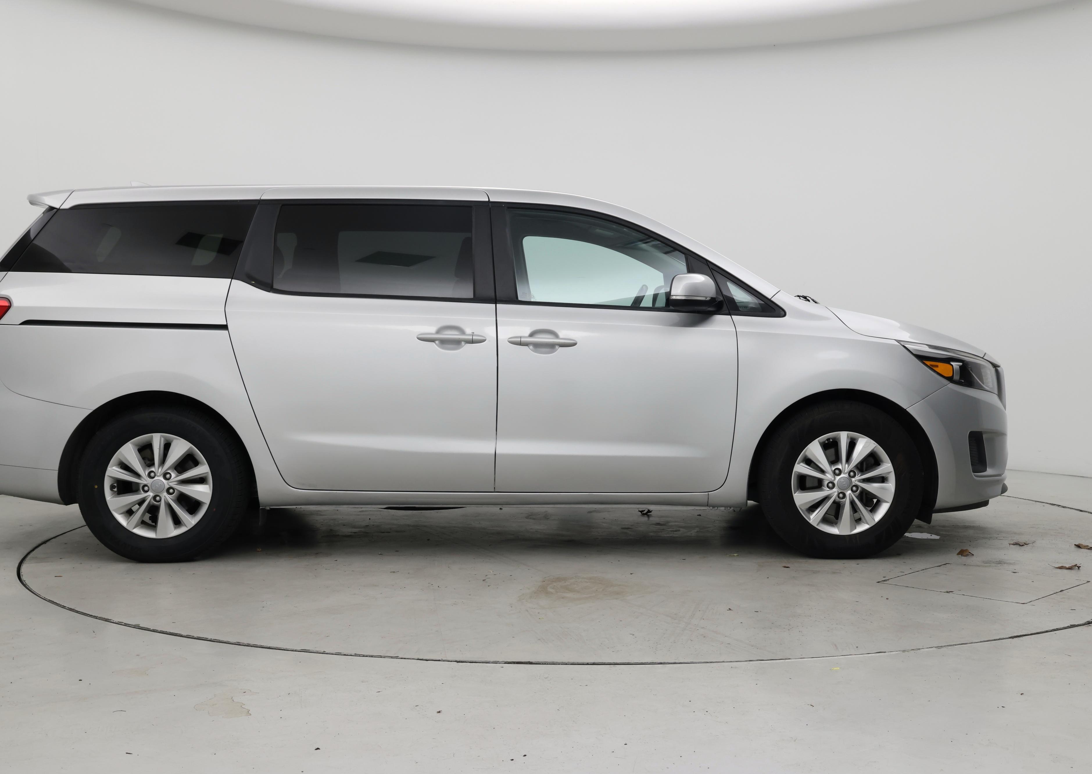 Thumbnail: 2018 Kia Sedona - 7