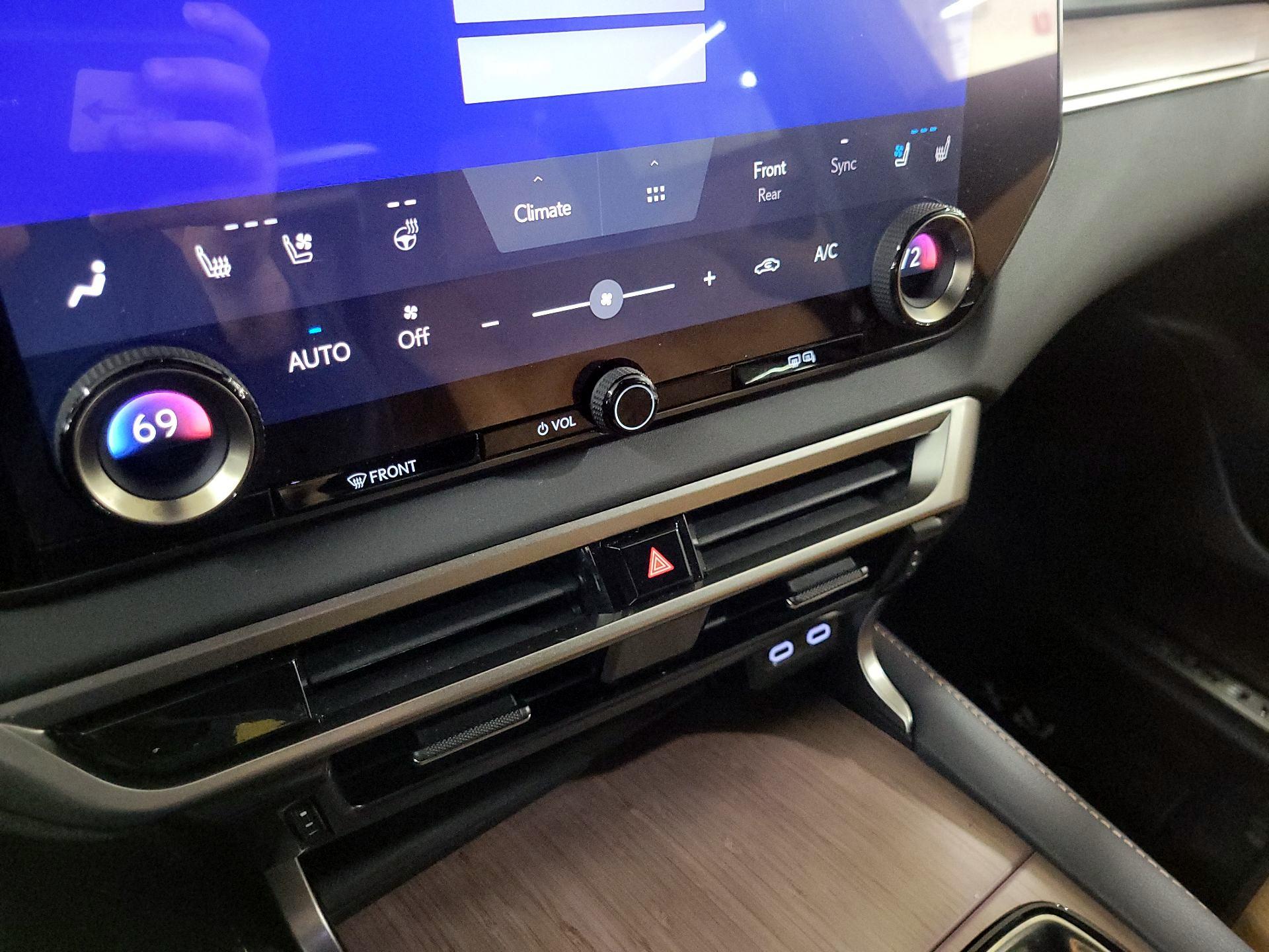 Thumbnail: 2024 Lexus RX - 16