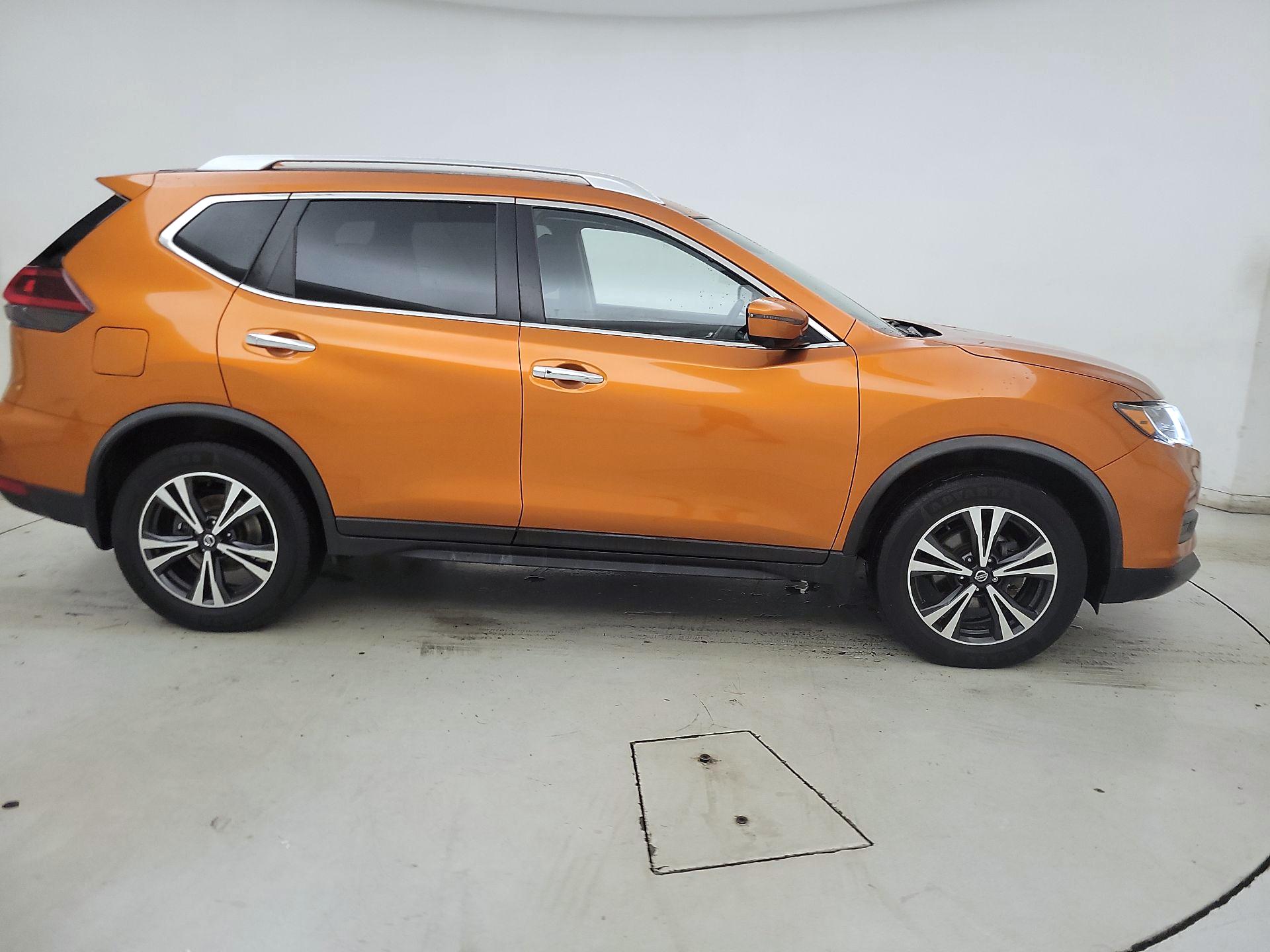 Thumbnail: 2020 Nissan Rogue - 4