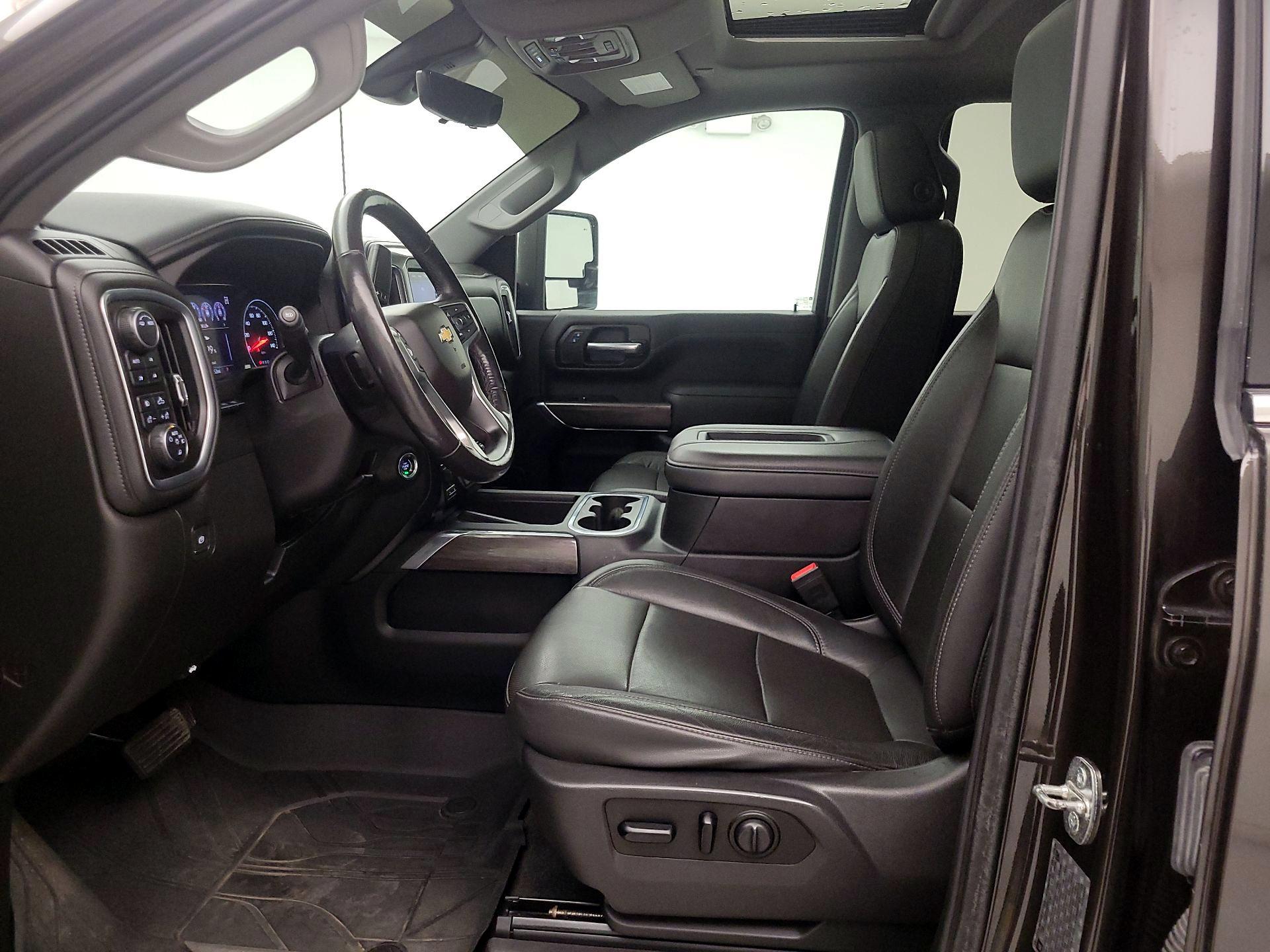 Thumbnail: 2020 Chevrolet Silverado 3500 - 9