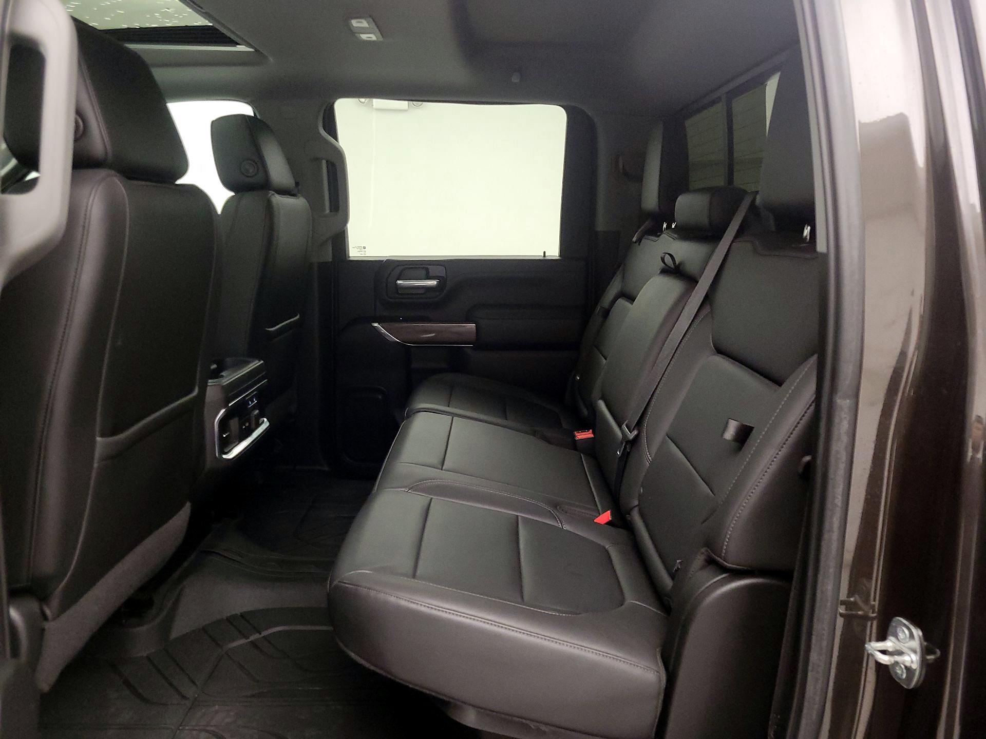 Thumbnail: 2020 Chevrolet Silverado 3500 - 18