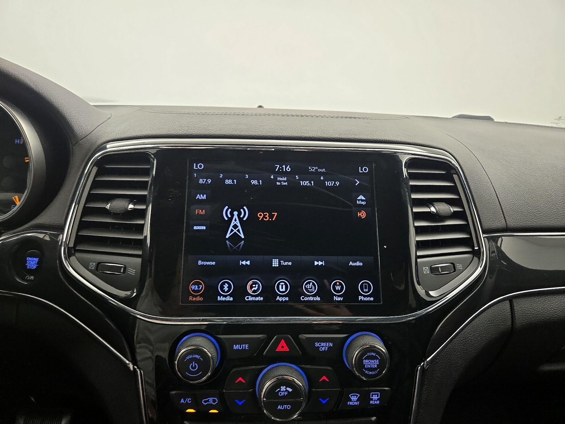 Thumbnail: 2019 Jeep Grand Cherokee - 16