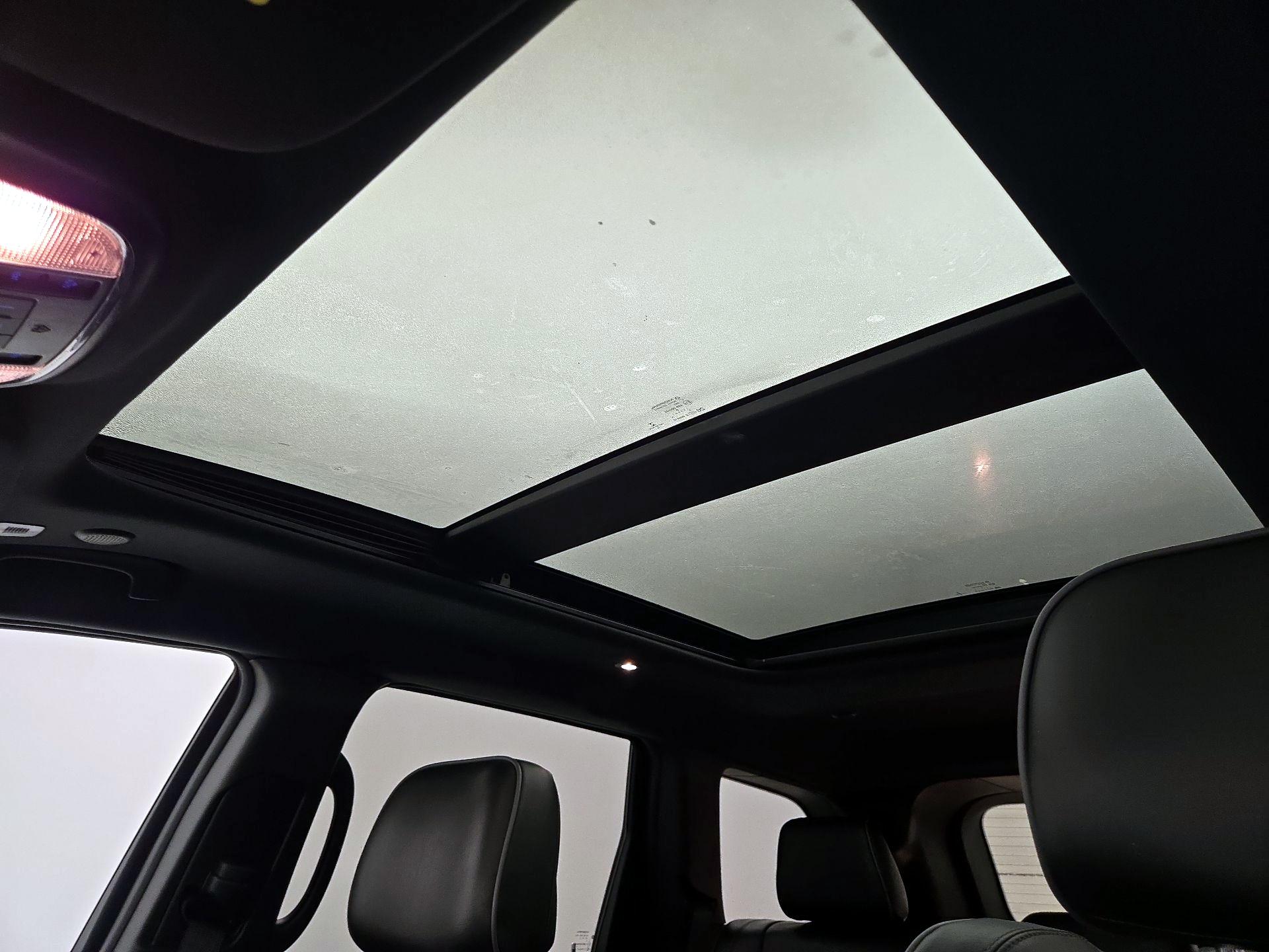 Thumbnail: 2019 Jeep Grand Cherokee - 20