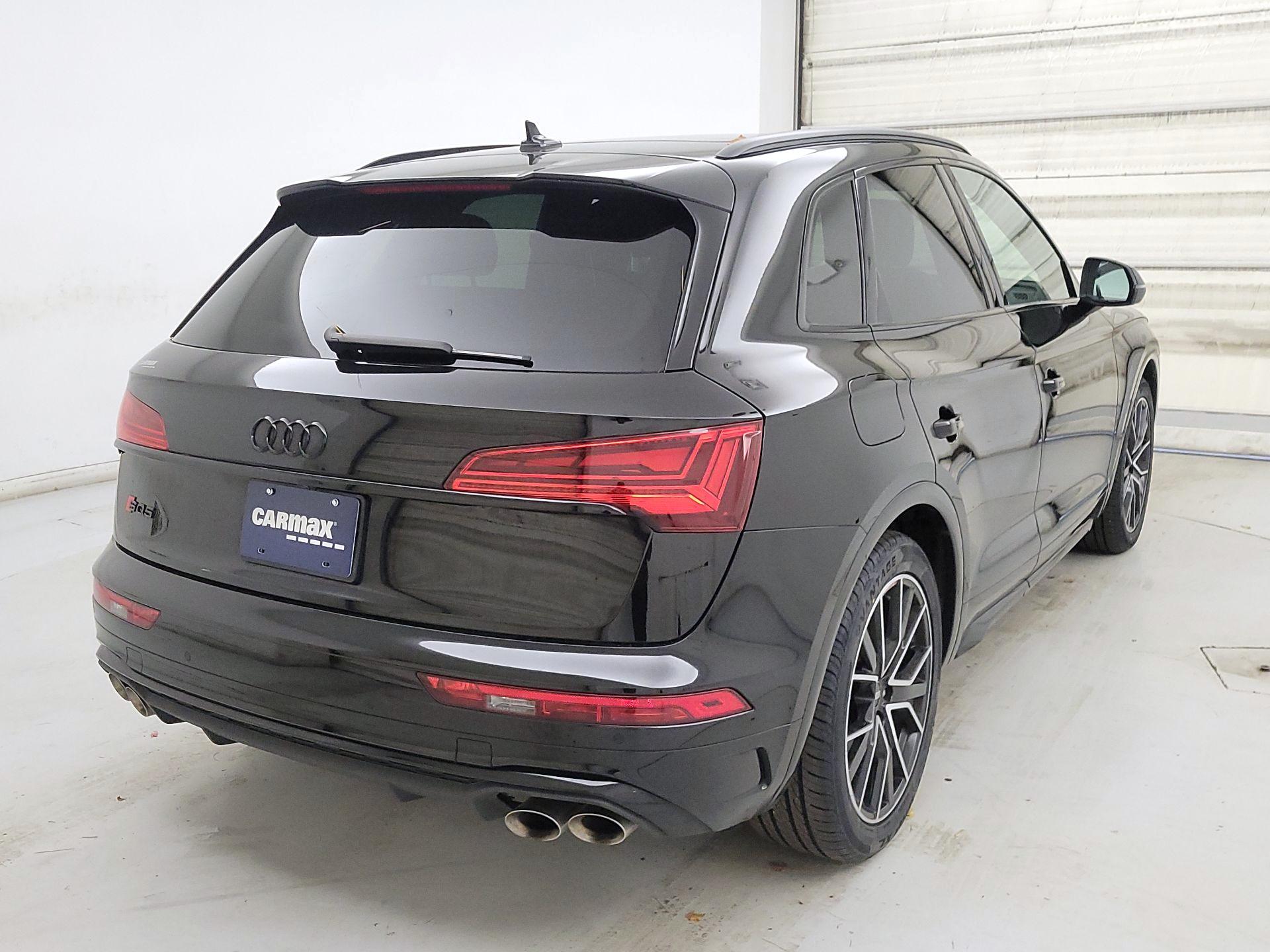 Thumbnail: 2022 Audi SQ5 - 5
