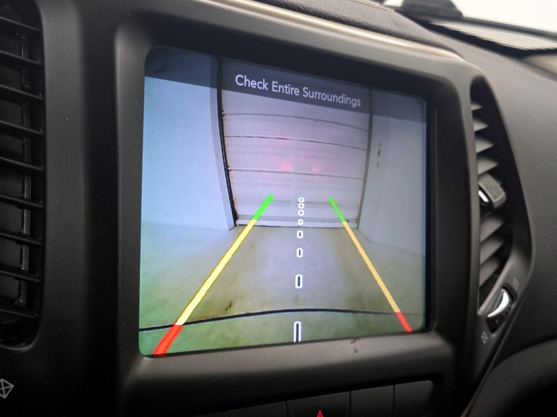 Thumbnail: 2015 Jeep Cherokee - 15
