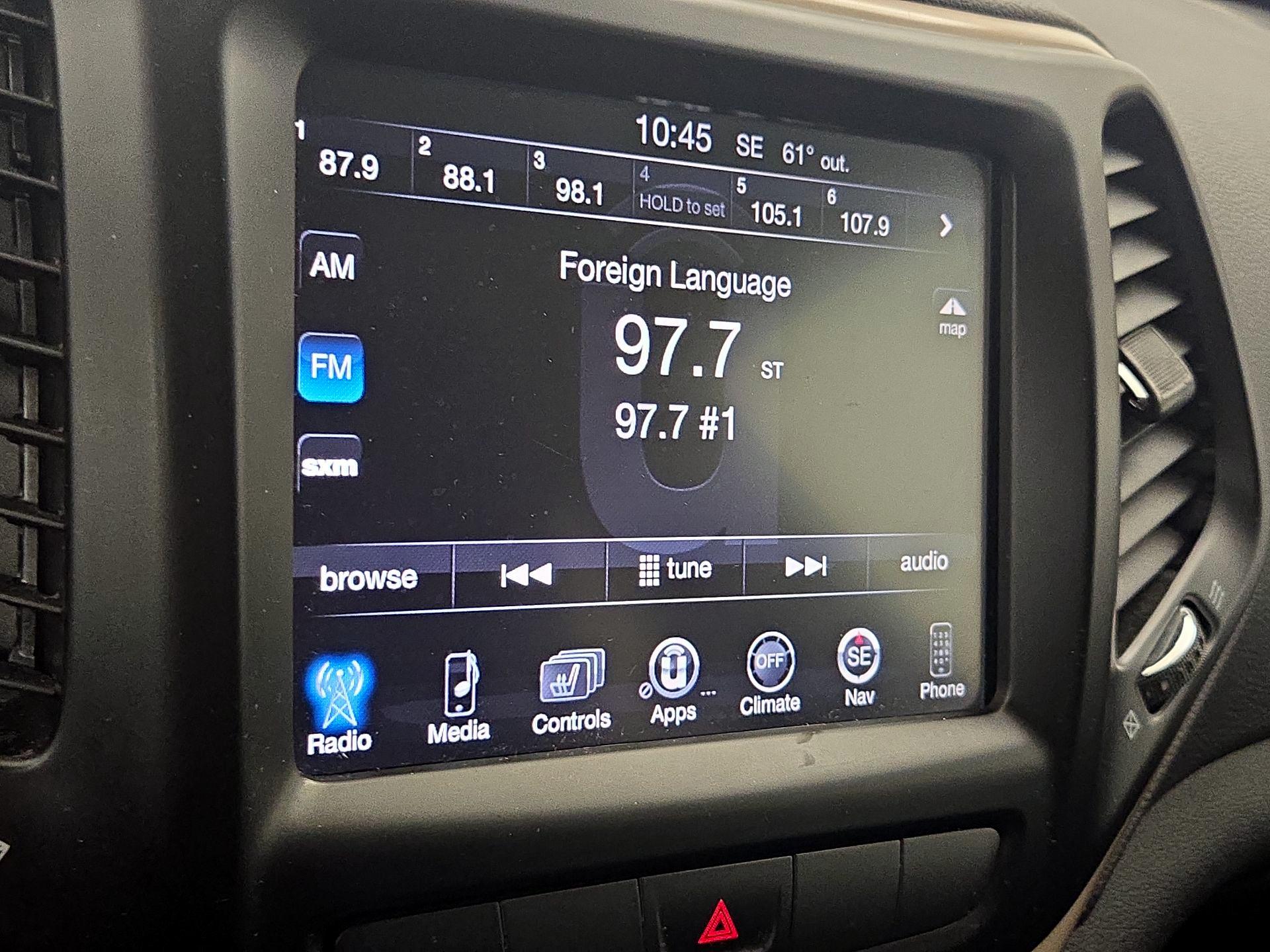 Thumbnail: 2015 Jeep Cherokee - 16
