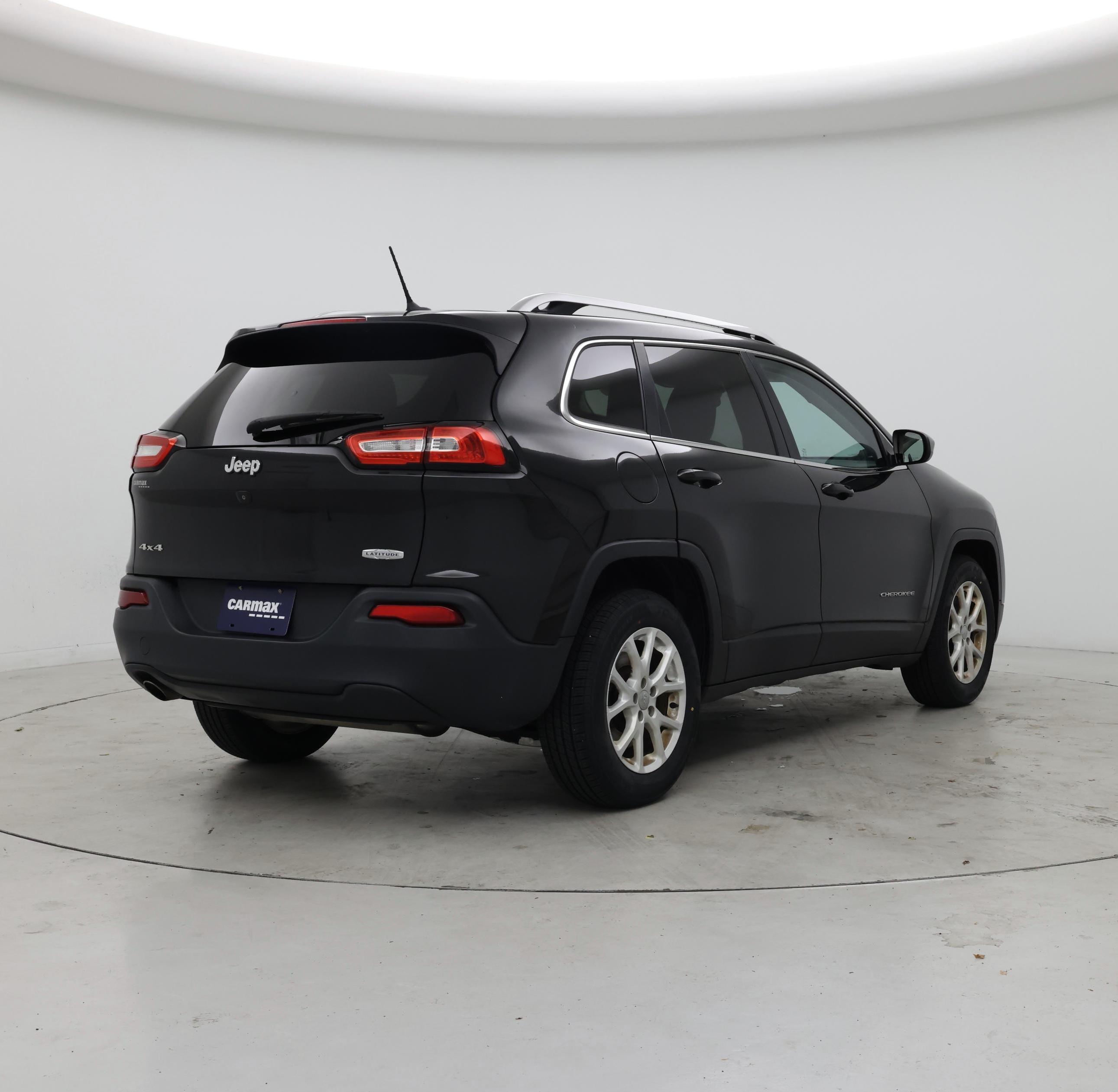 Thumbnail: 2015 Jeep Cherokee - 8
