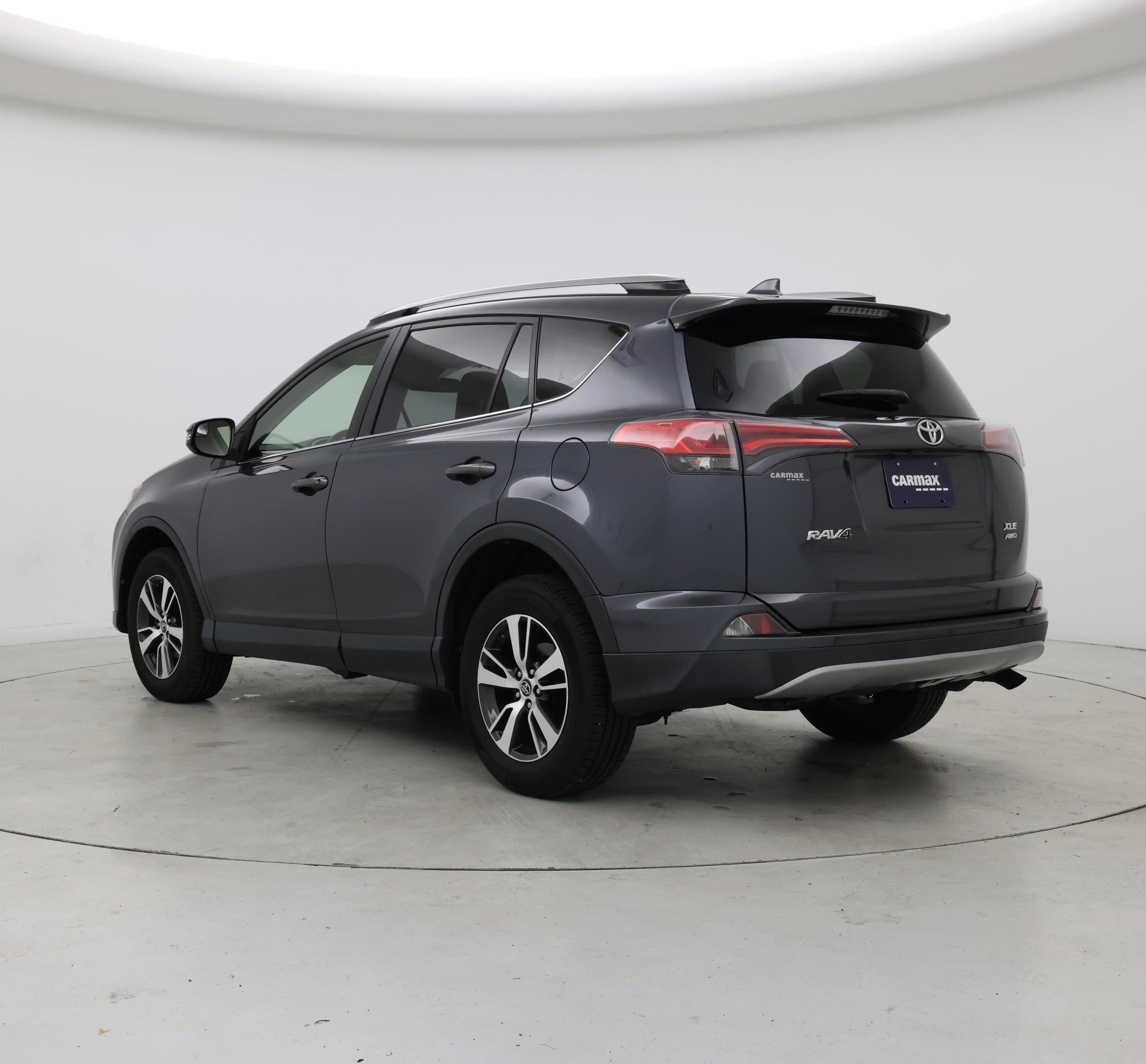 Thumbnail: 2017 Toyota RAV4 - 2