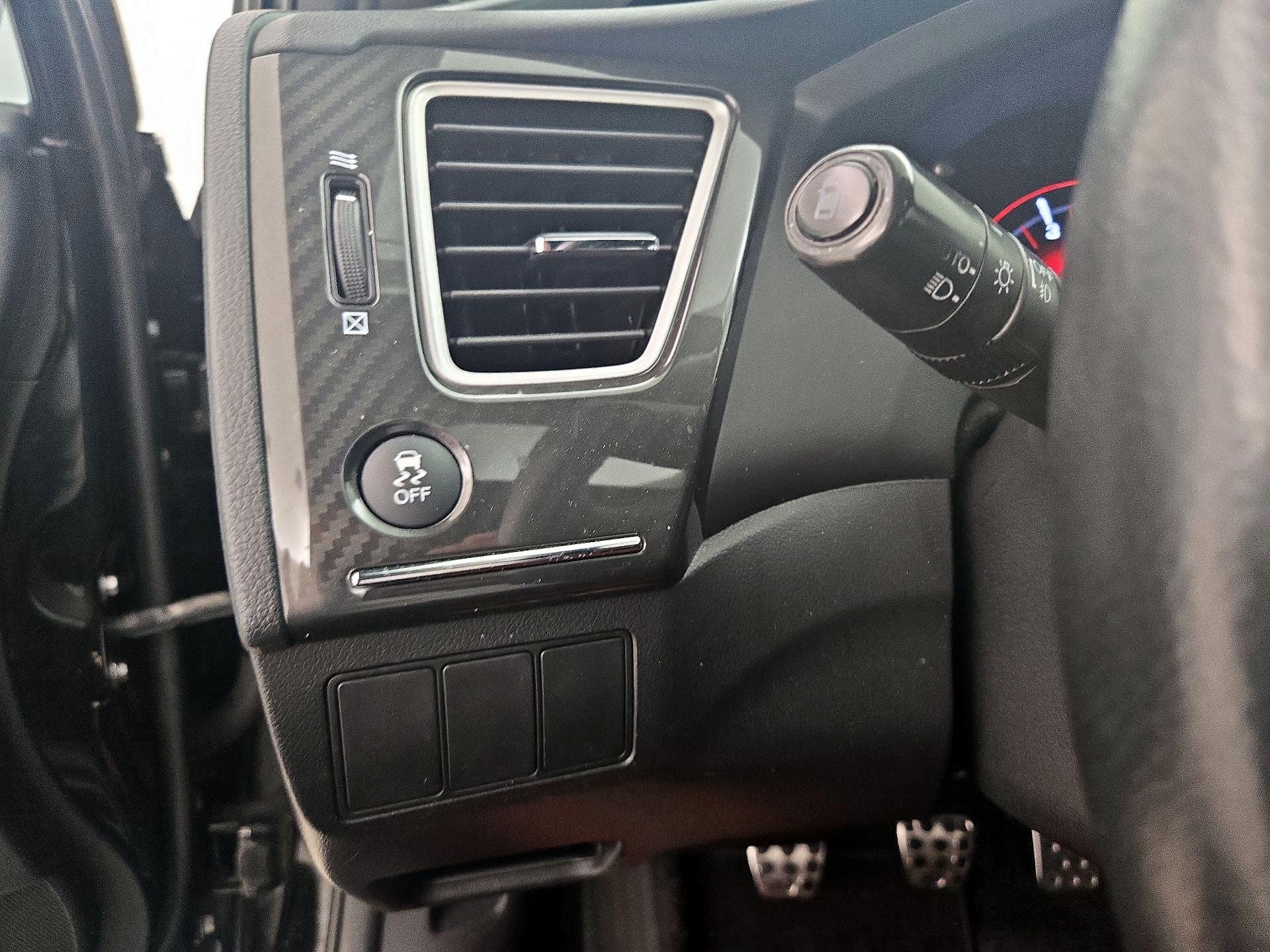 Thumbnail: 2015 Honda Civic - 13
