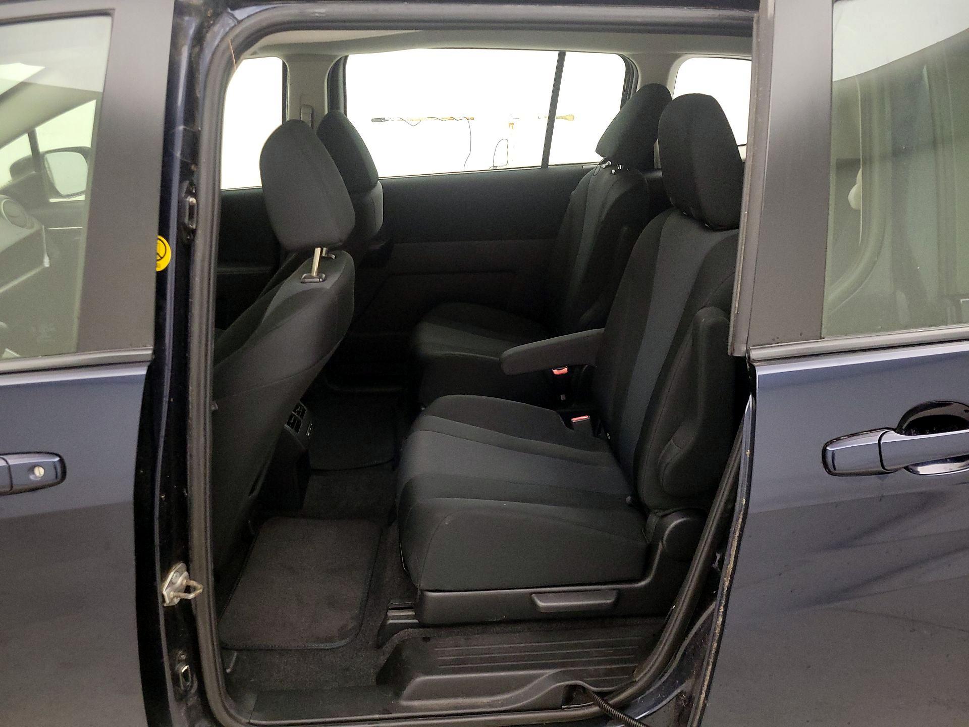 Thumbnail: 2015 Mazda Mazda5 - 18