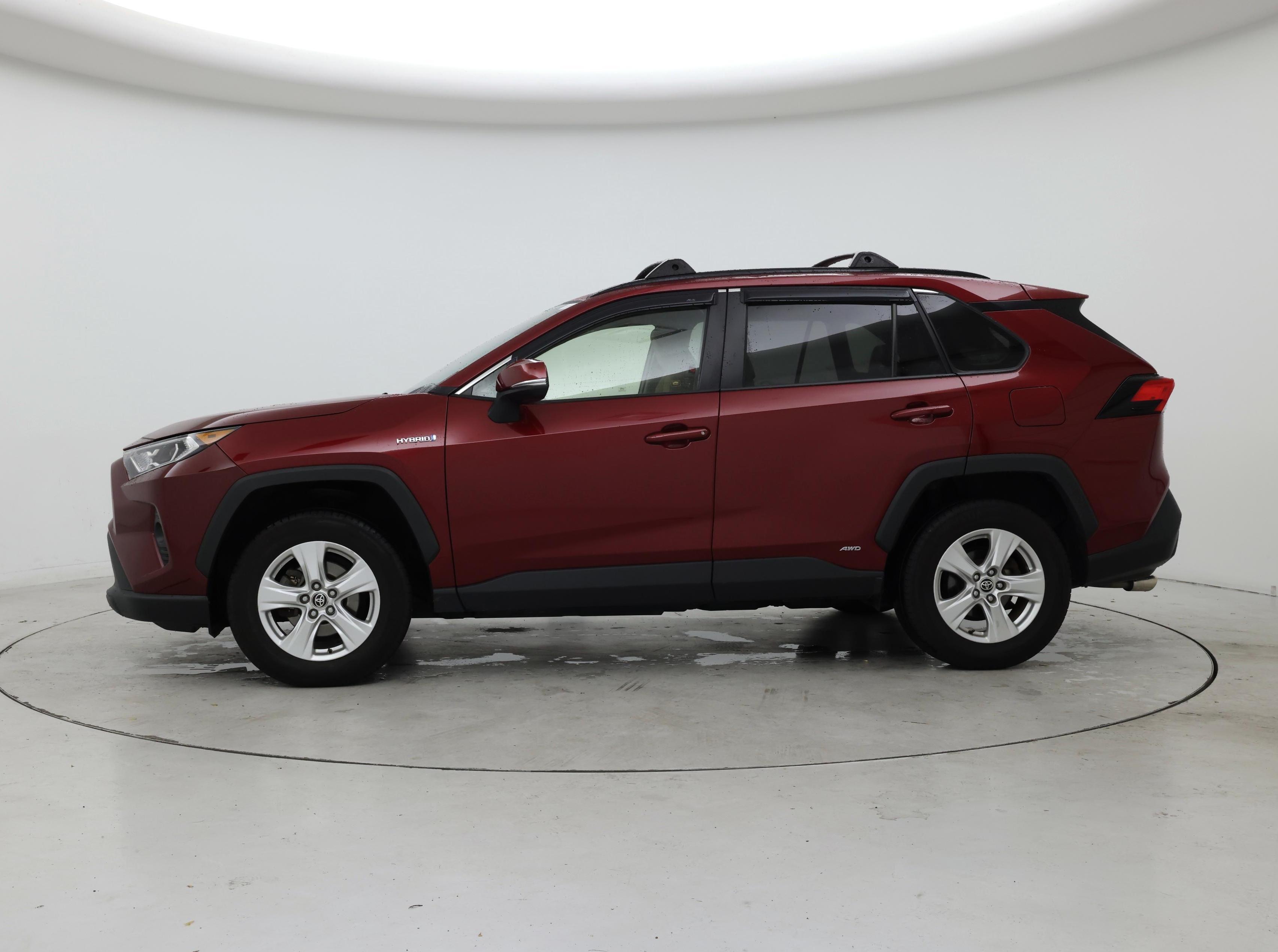 Thumbnail: 2021 Toyota RAV4 - 3