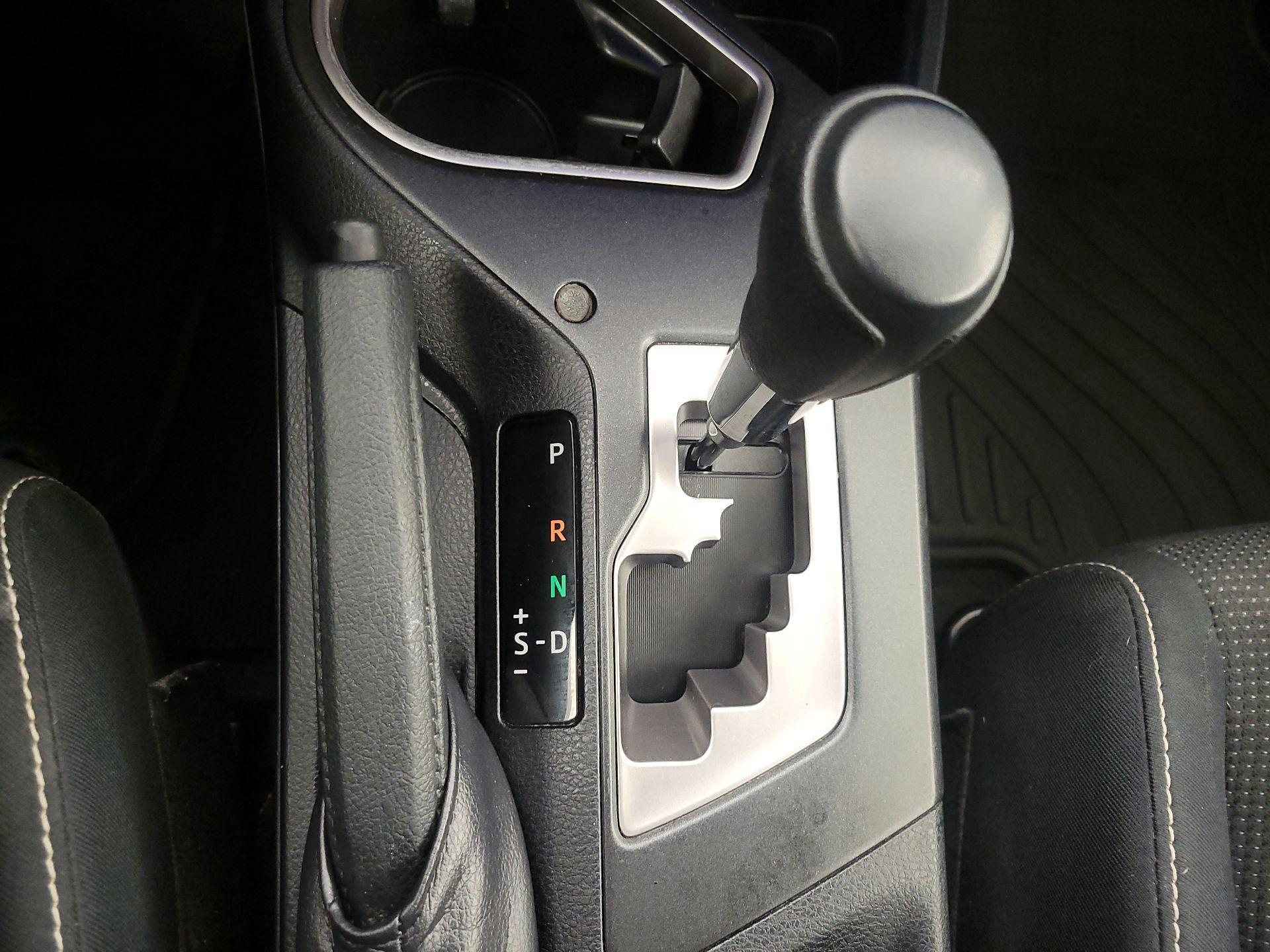 Thumbnail: 2016 Toyota RAV4 - 17