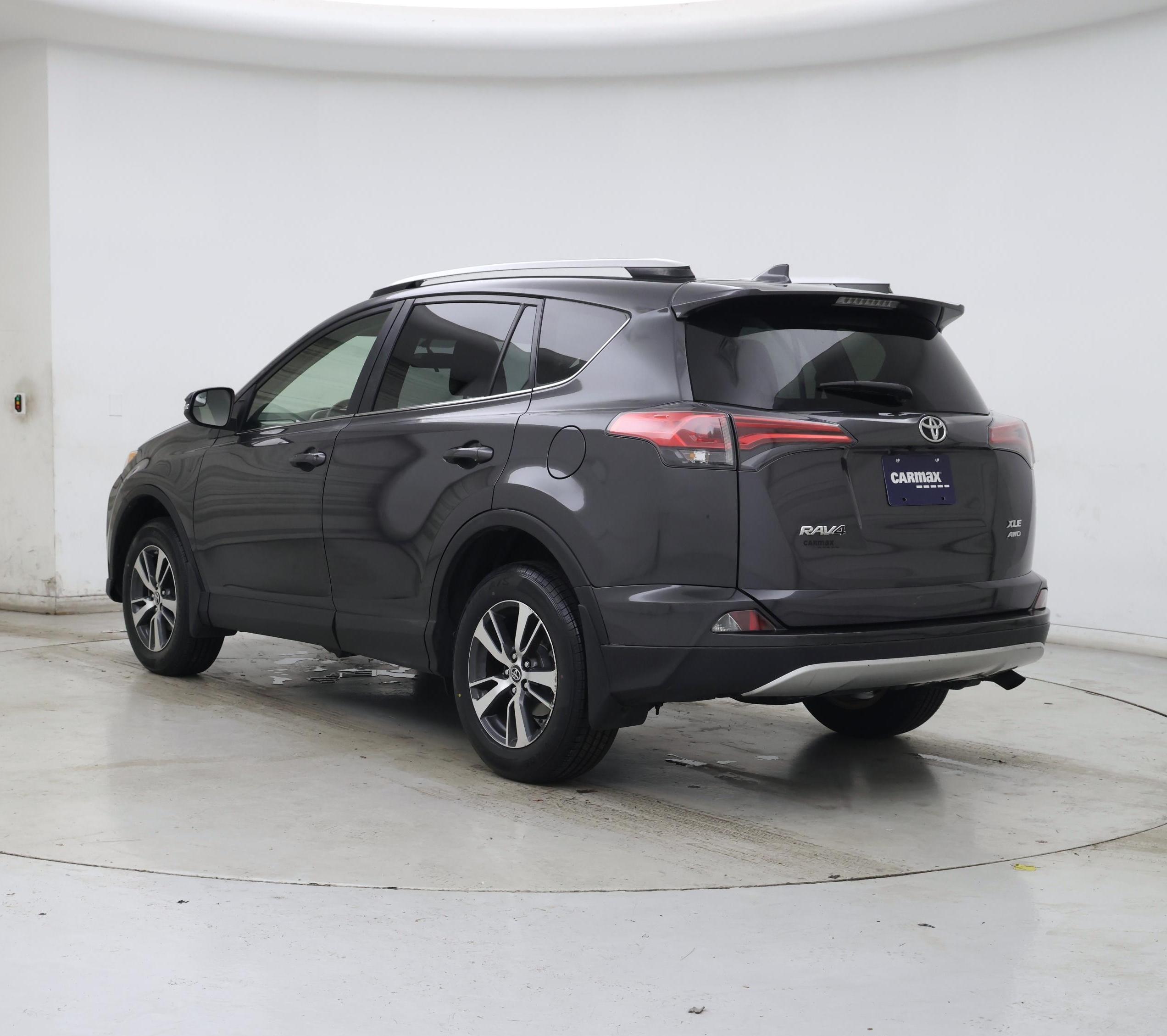 Thumbnail: 2016 Toyota RAV4 - 2