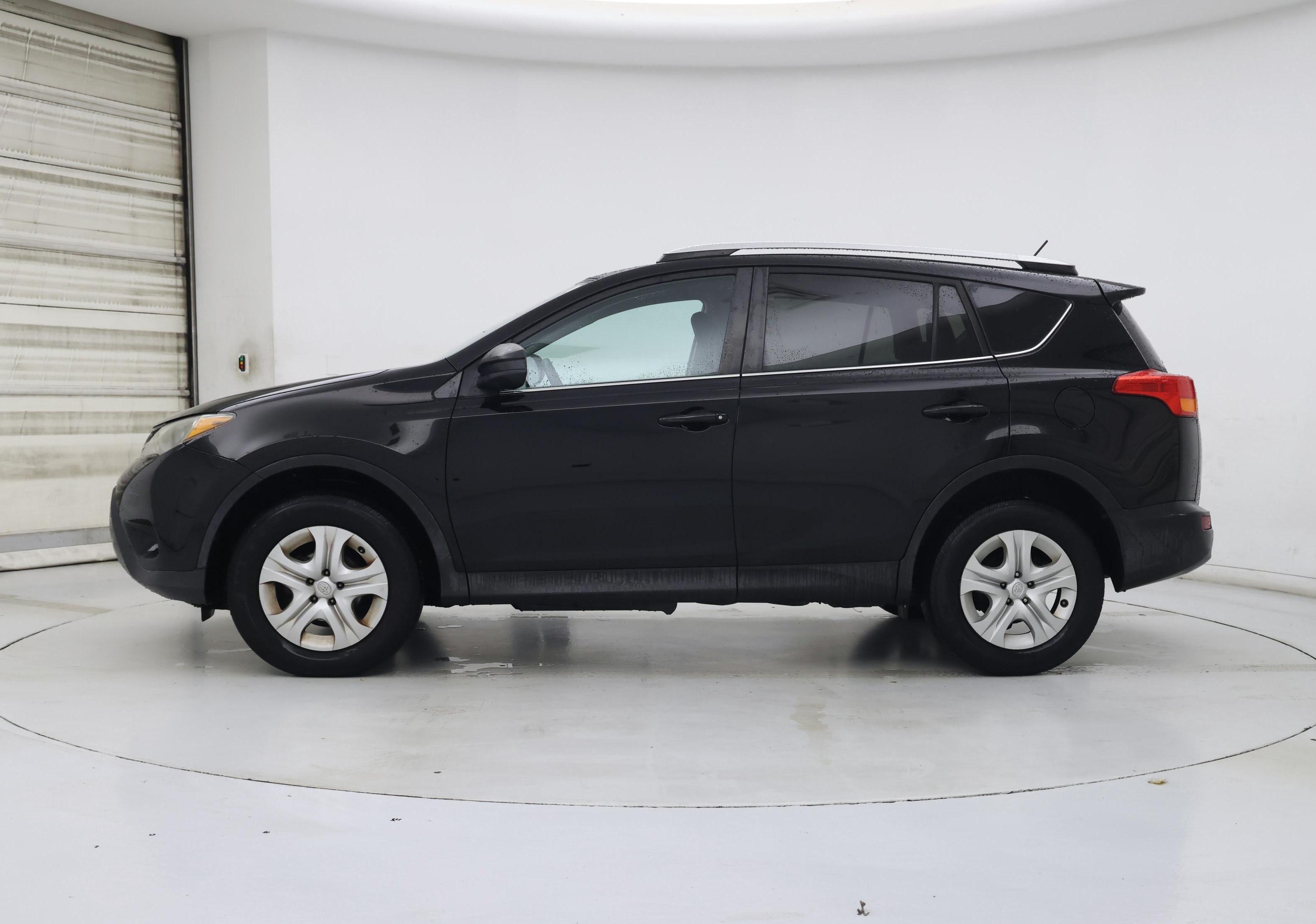 Thumbnail: 2014 Toyota RAV4 - 3