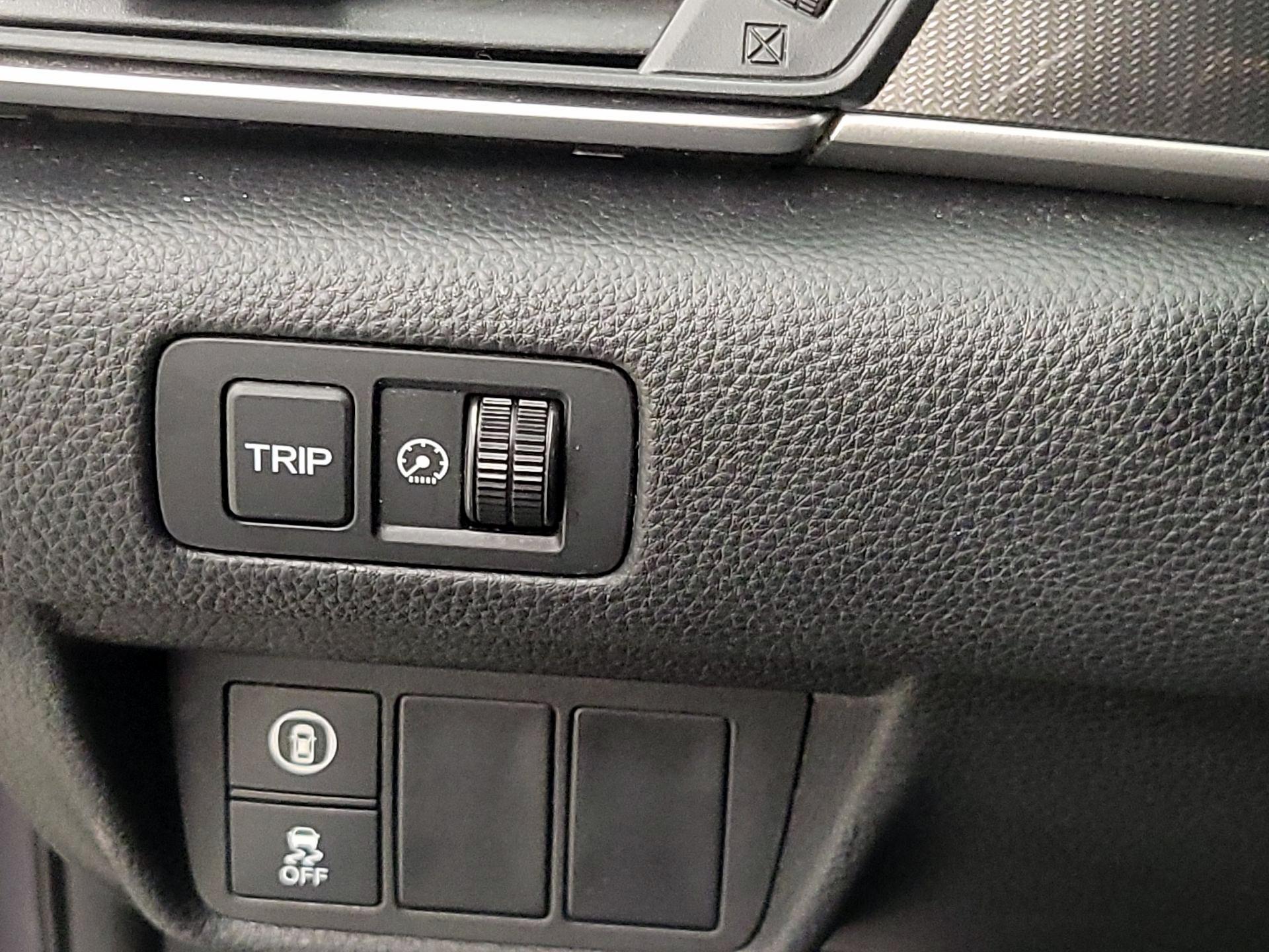 Thumbnail: 2018 Honda Accord - 13