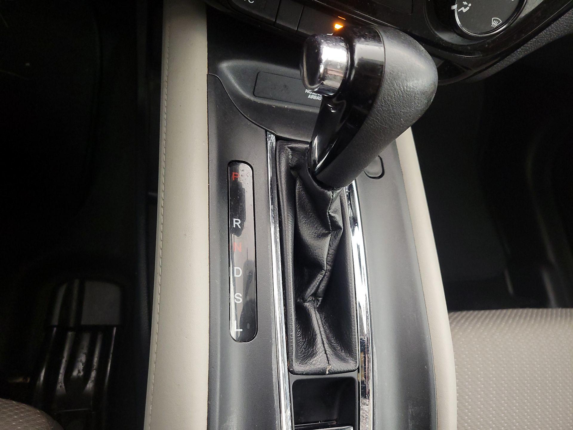 Thumbnail: 2017 Honda HR-V - 17