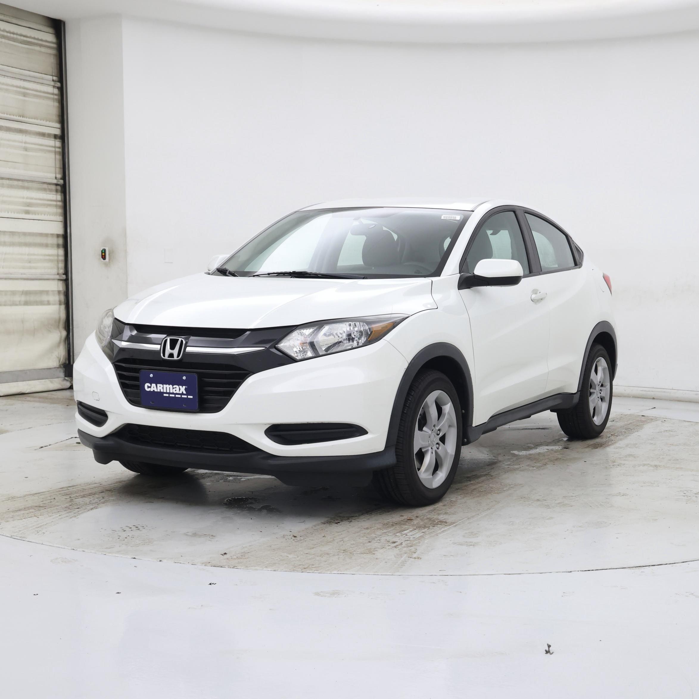 Thumbnail: 2017 Honda HR-V - 4