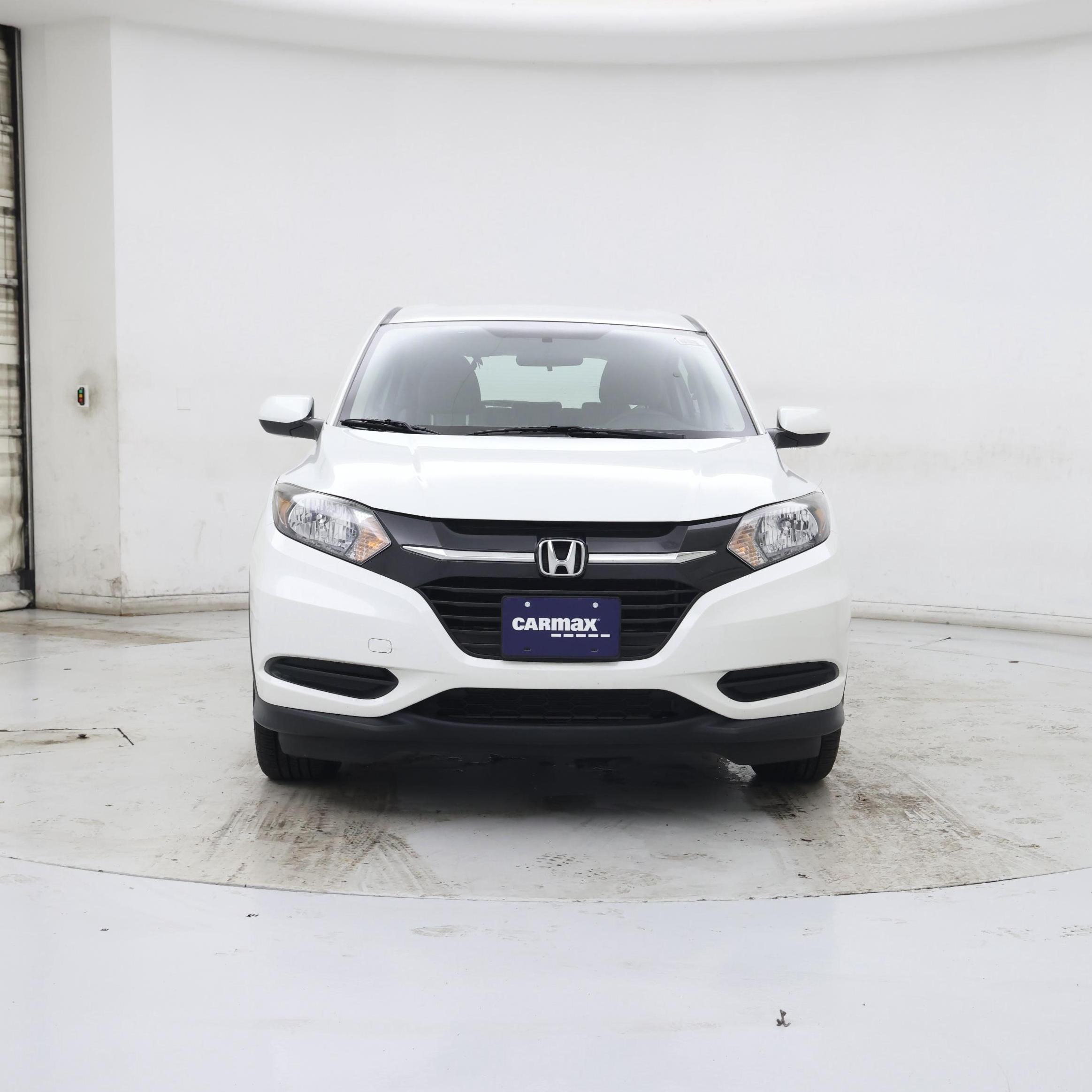 Thumbnail: 2017 Honda HR-V - 5