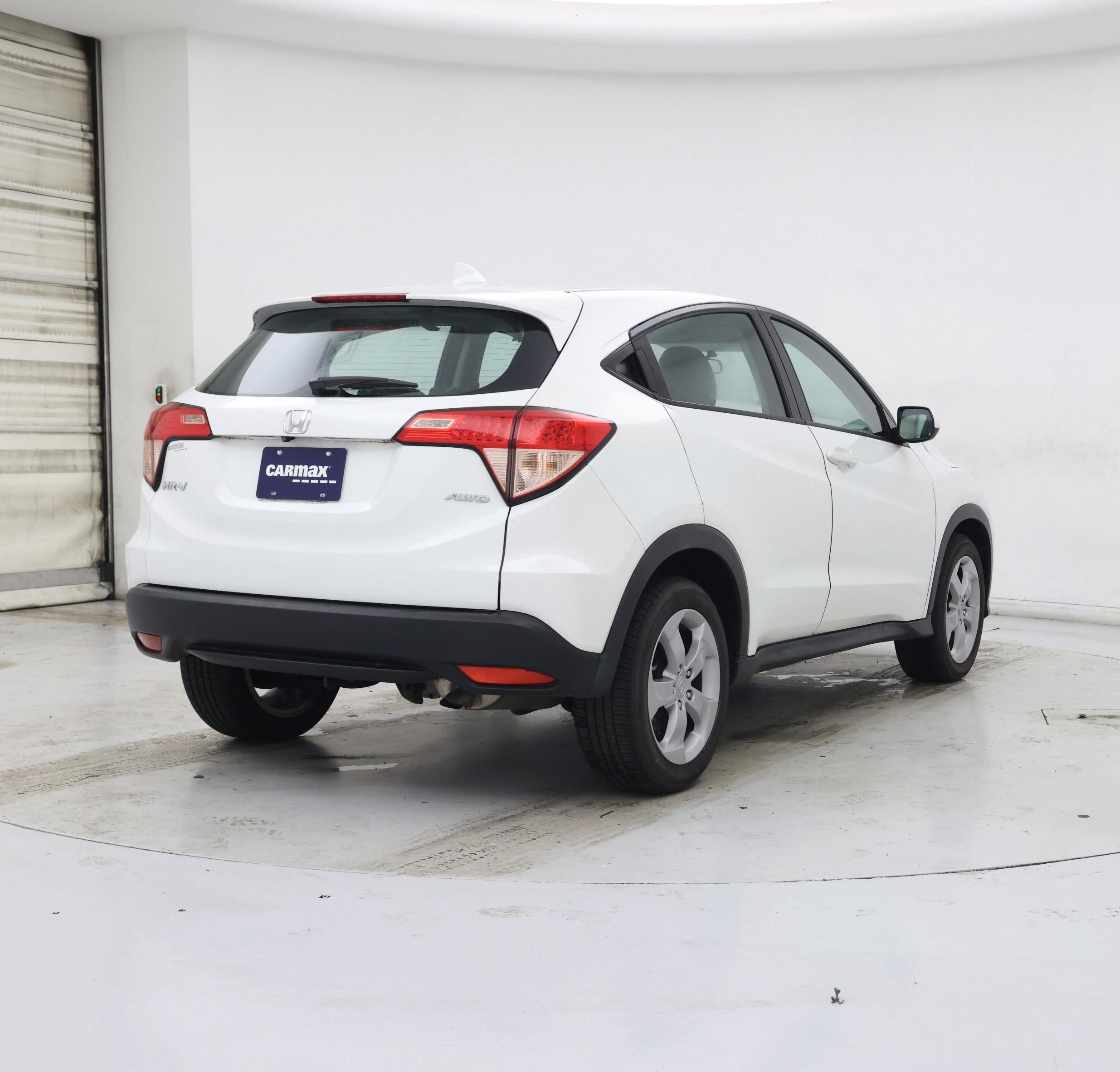 Thumbnail: 2017 Honda HR-V - 8