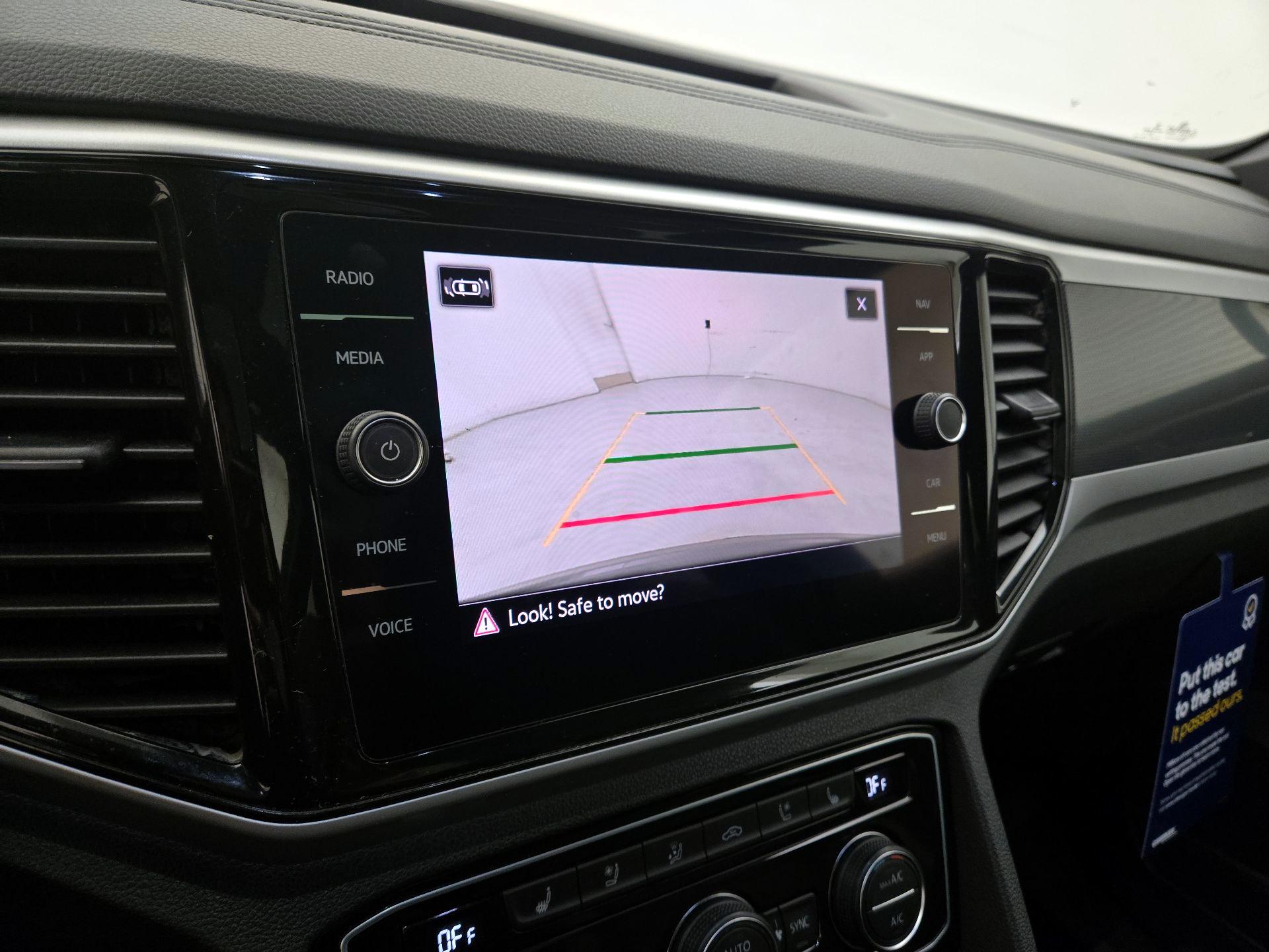 Thumbnail: 2021 Volkswagen Atlas - 15