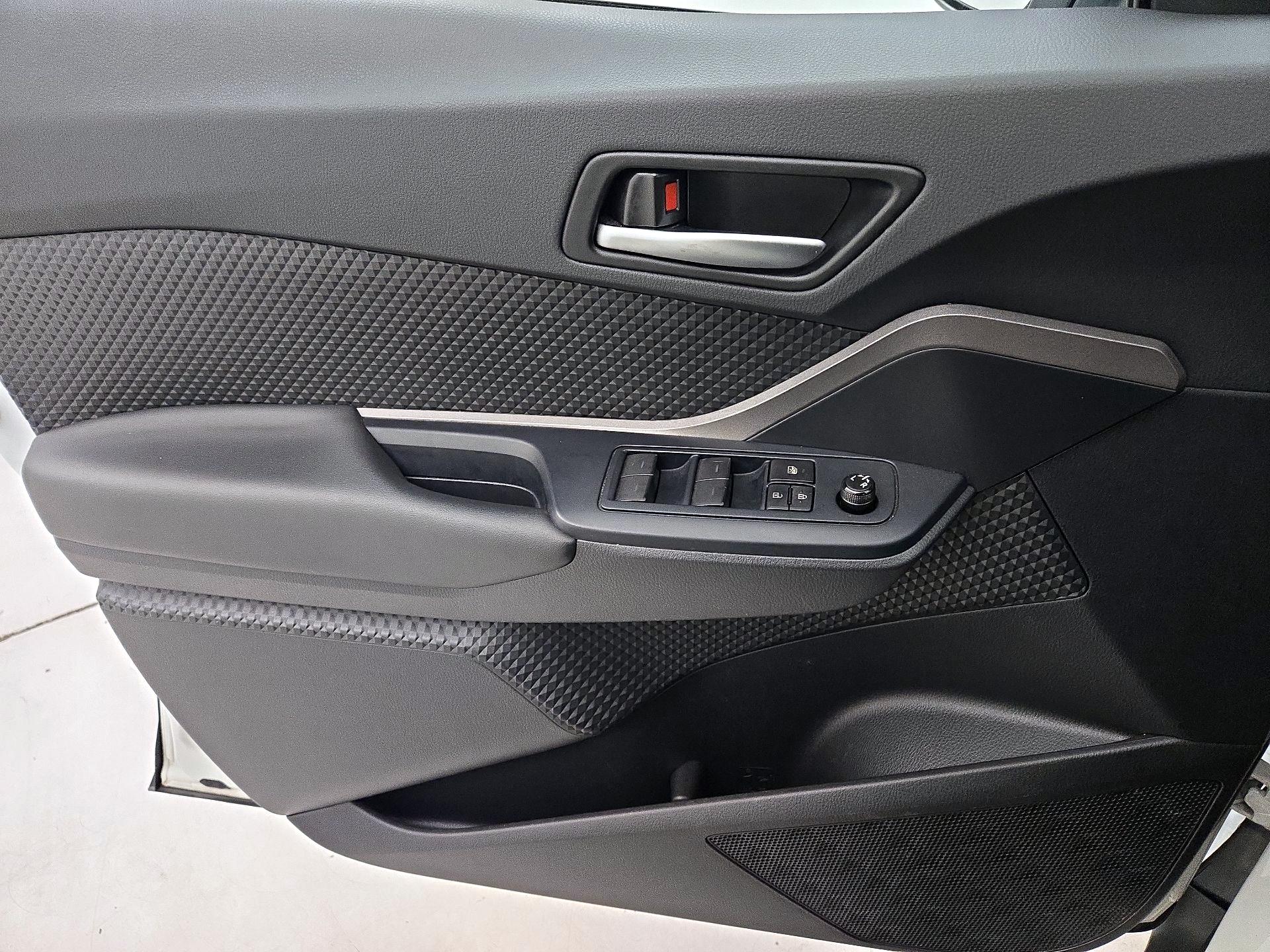 Thumbnail: 2021 Toyota C-HR - 12