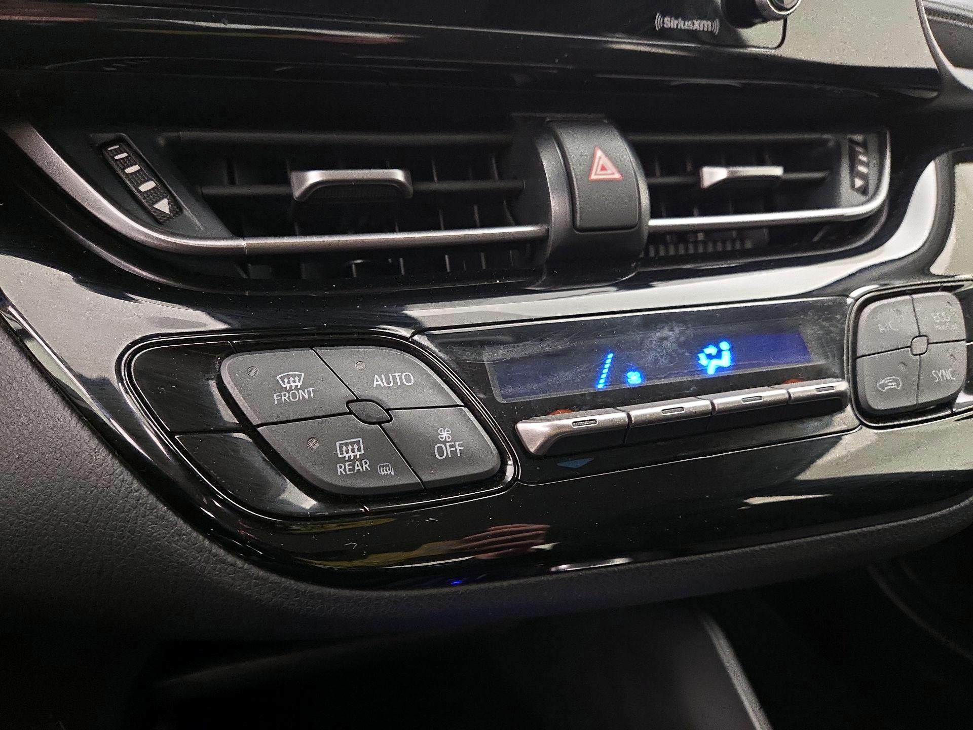 Thumbnail: 2021 Toyota C-HR - 16