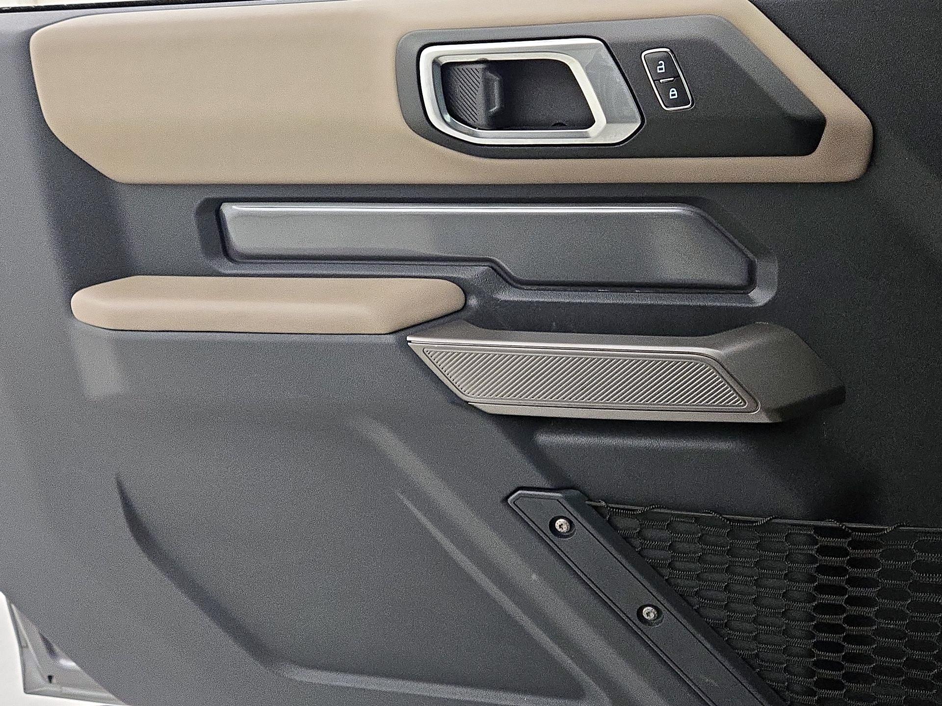 Thumbnail: 2021 Ford Bronco - 12