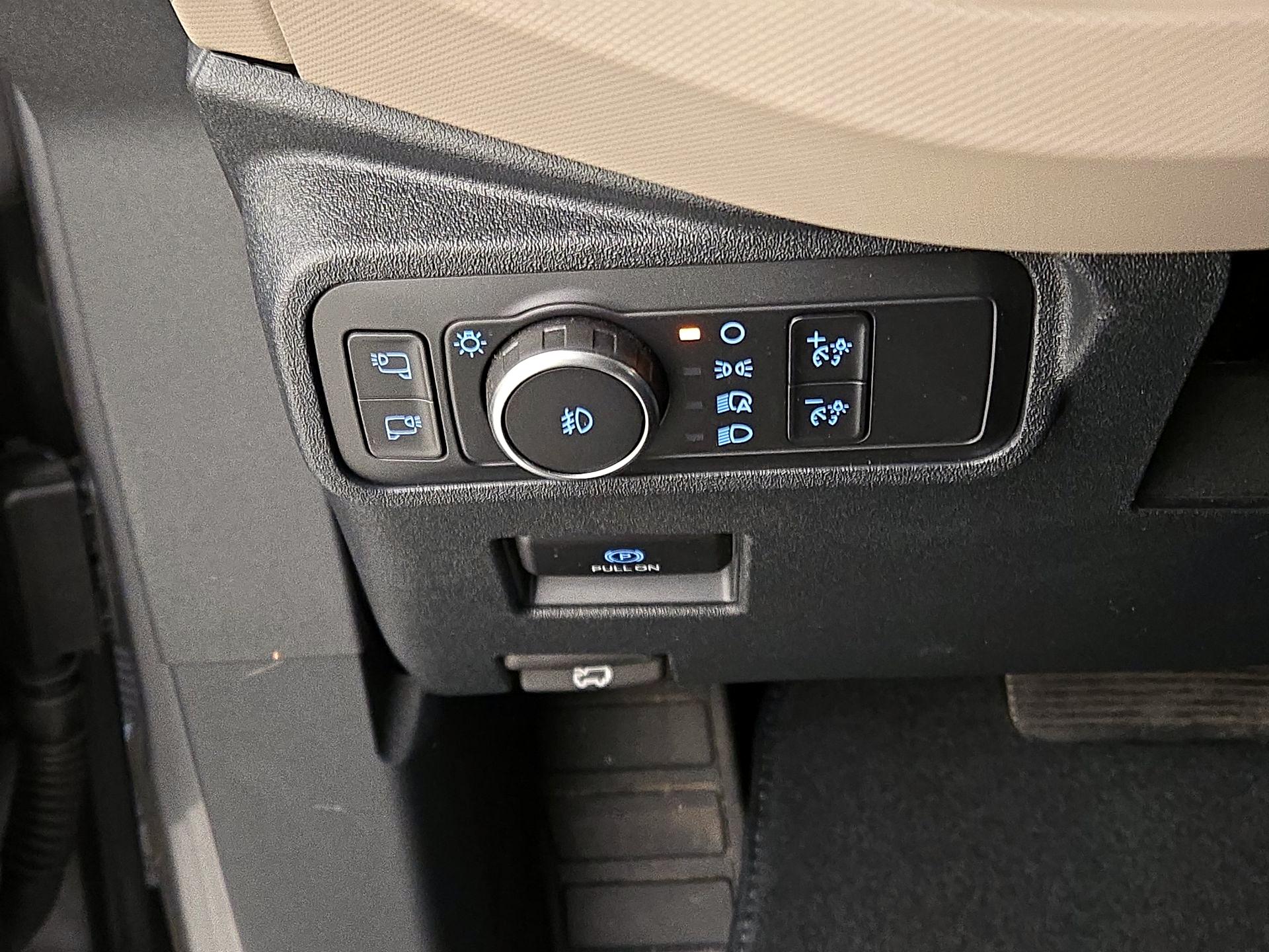 Thumbnail: 2021 Ford Bronco - 13