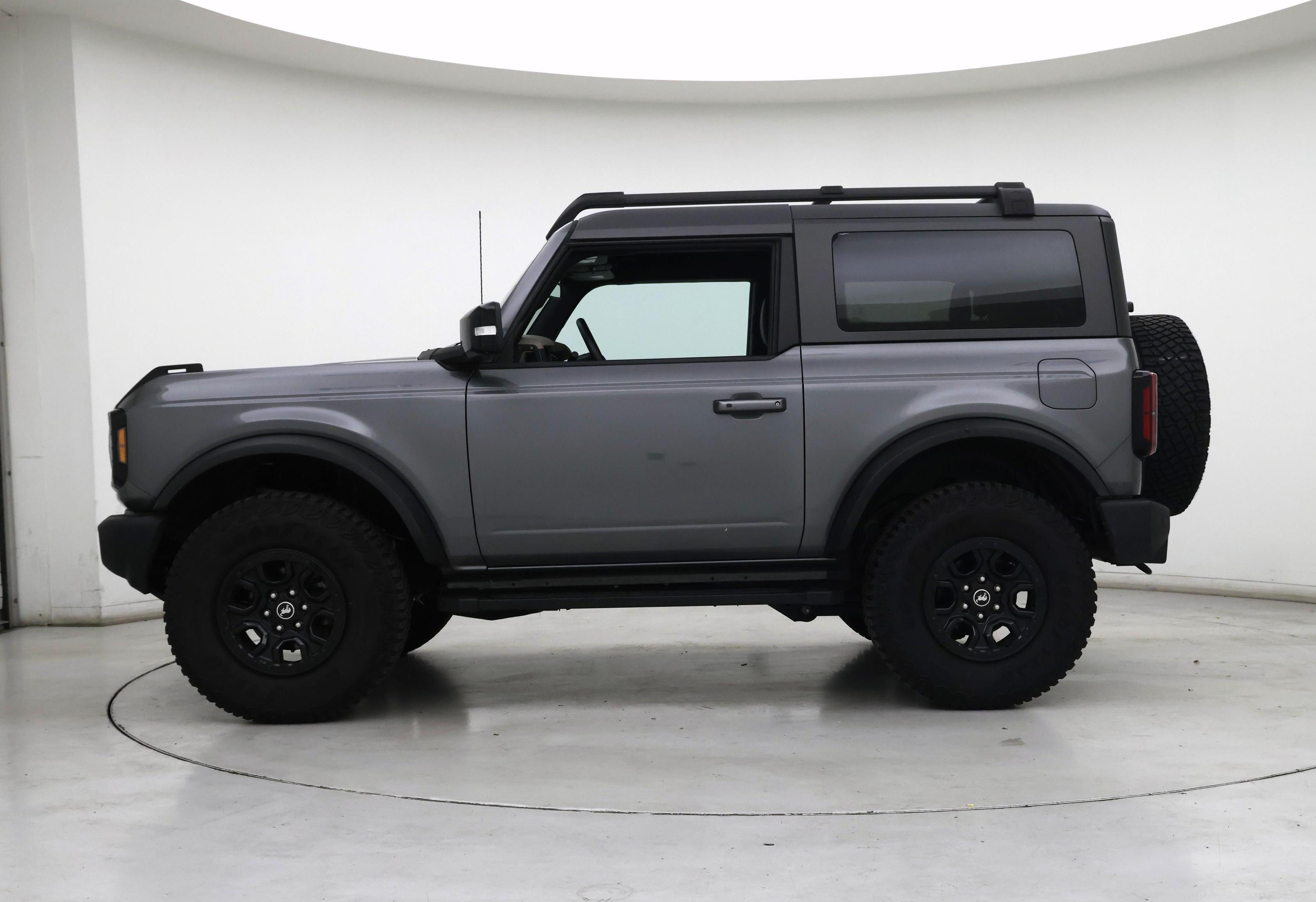 Thumbnail: 2021 Ford Bronco - 3