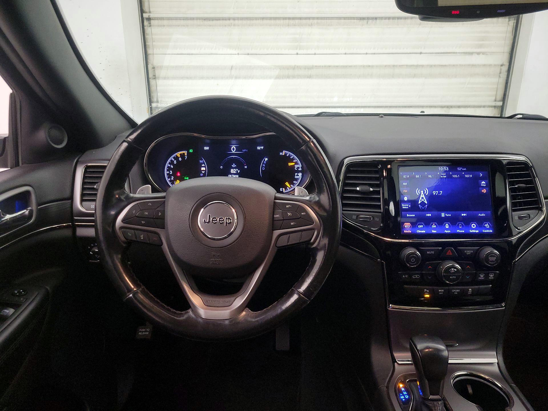 Thumbnail: 2020 Jeep Grand Cherokee - 10