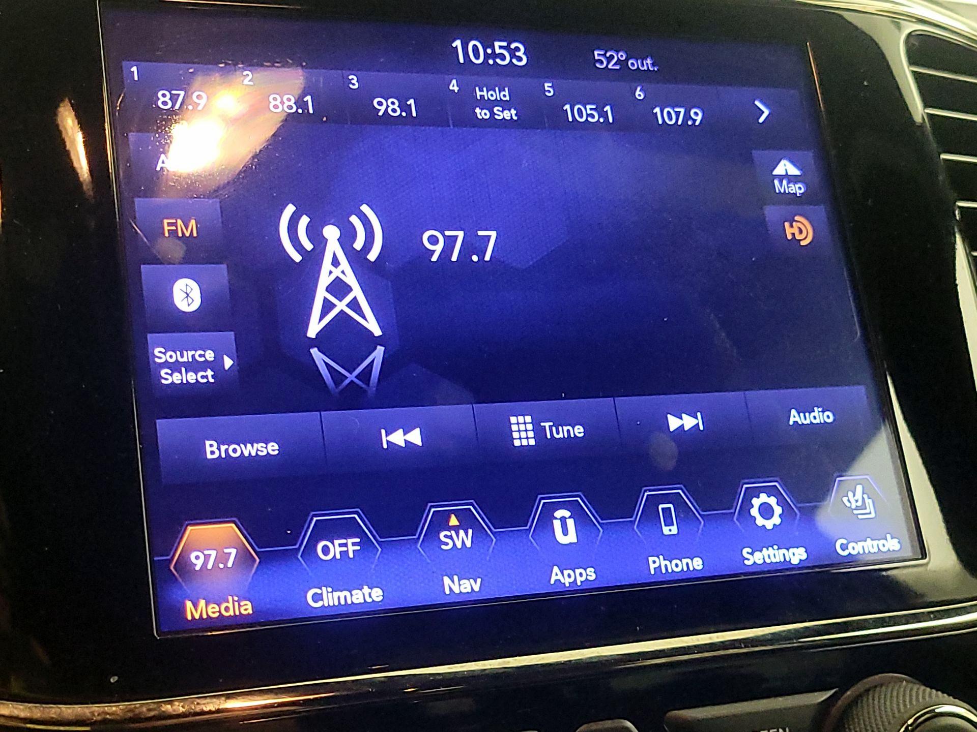 Thumbnail: 2020 Jeep Grand Cherokee - 15