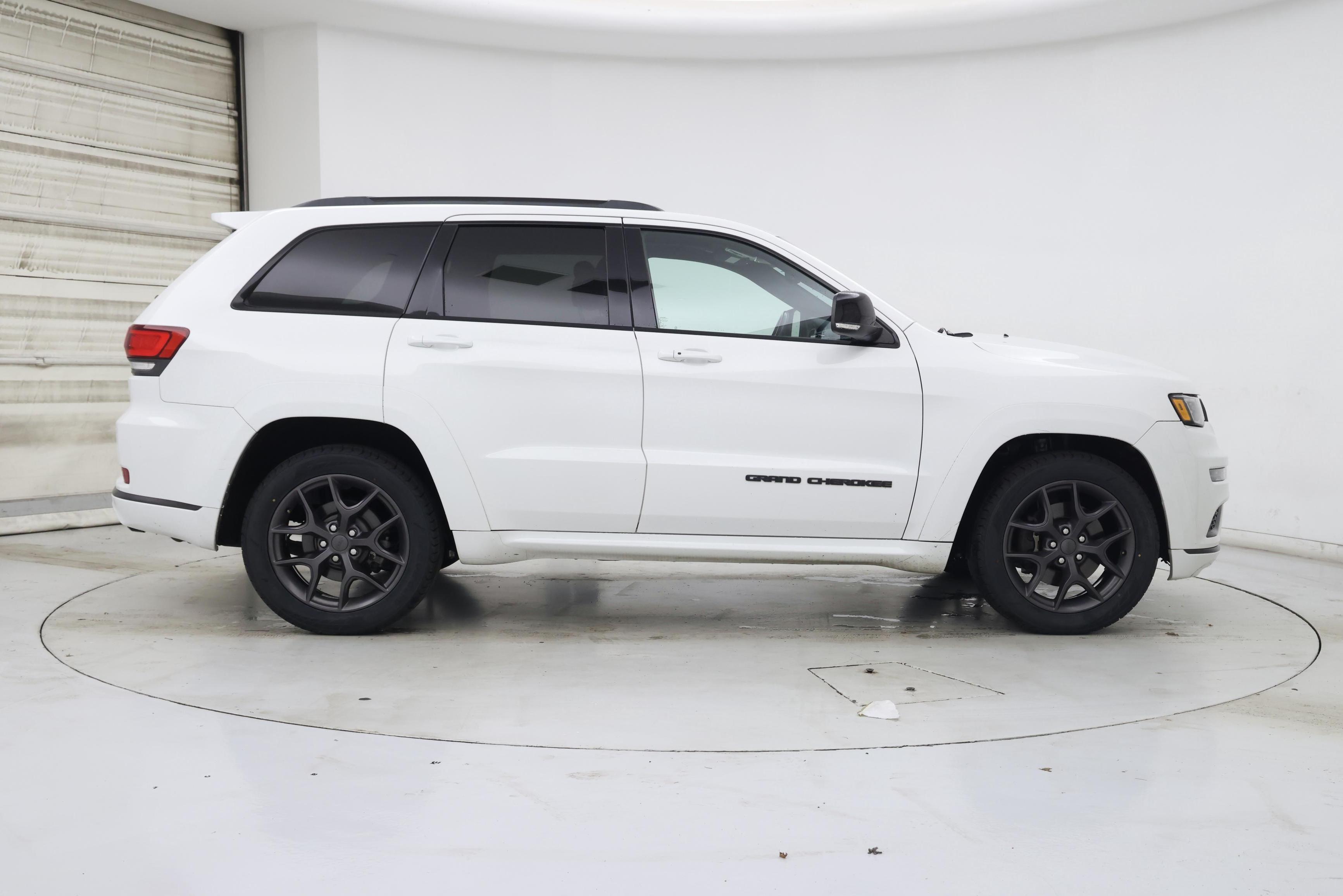 Thumbnail: 2020 Jeep Grand Cherokee - 7