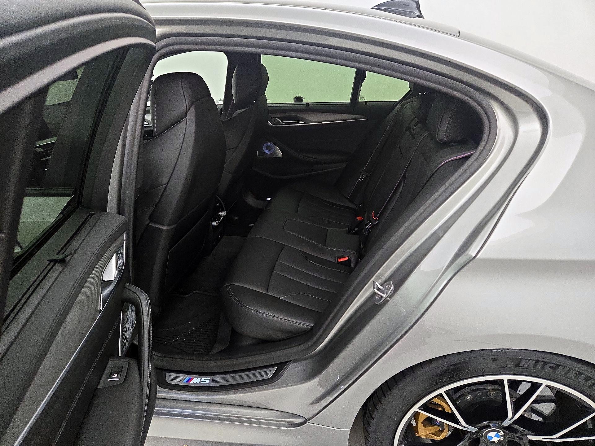 Thumbnail: 2020 BMW M5 - 19