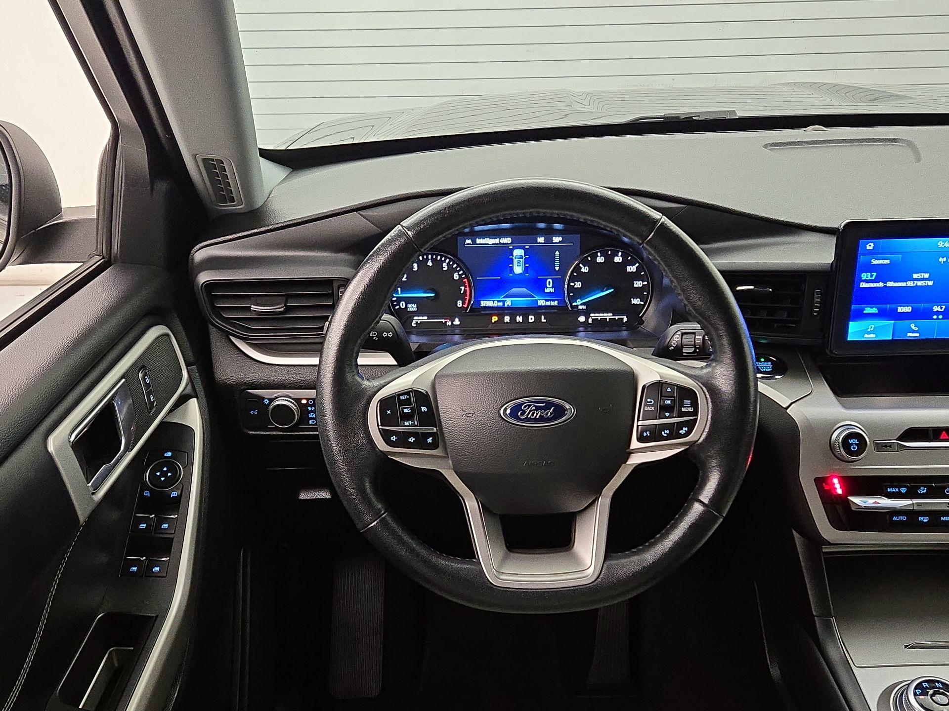 Thumbnail: 2021 Ford Explorer - 10