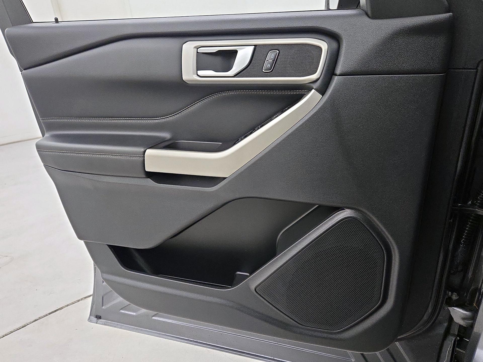 Thumbnail: 2021 Ford Explorer - 12