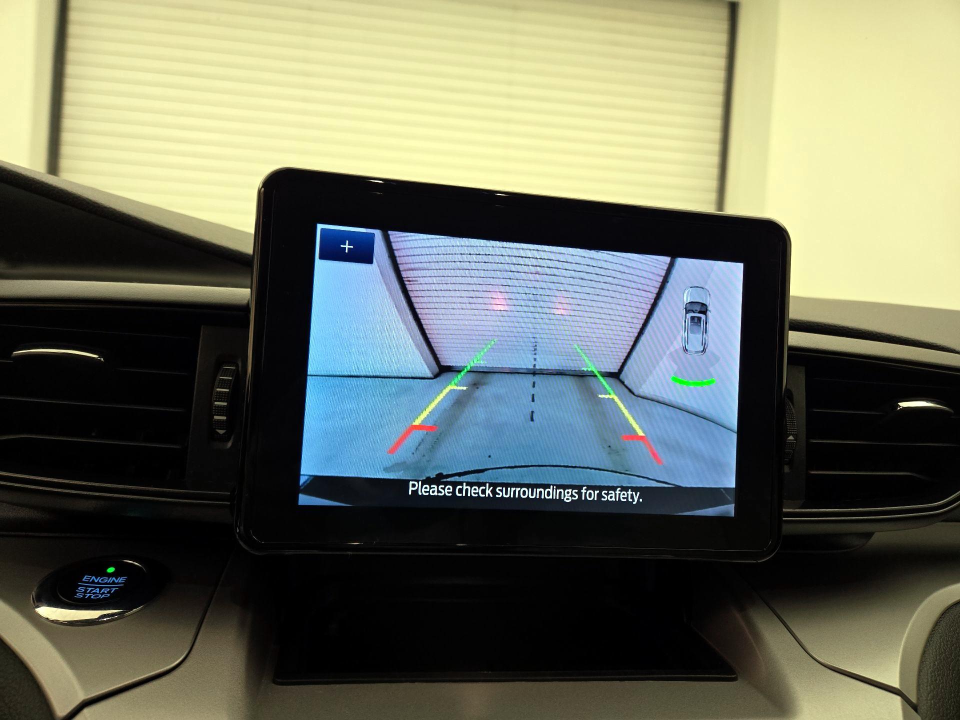 Thumbnail: 2021 Ford Explorer - 14