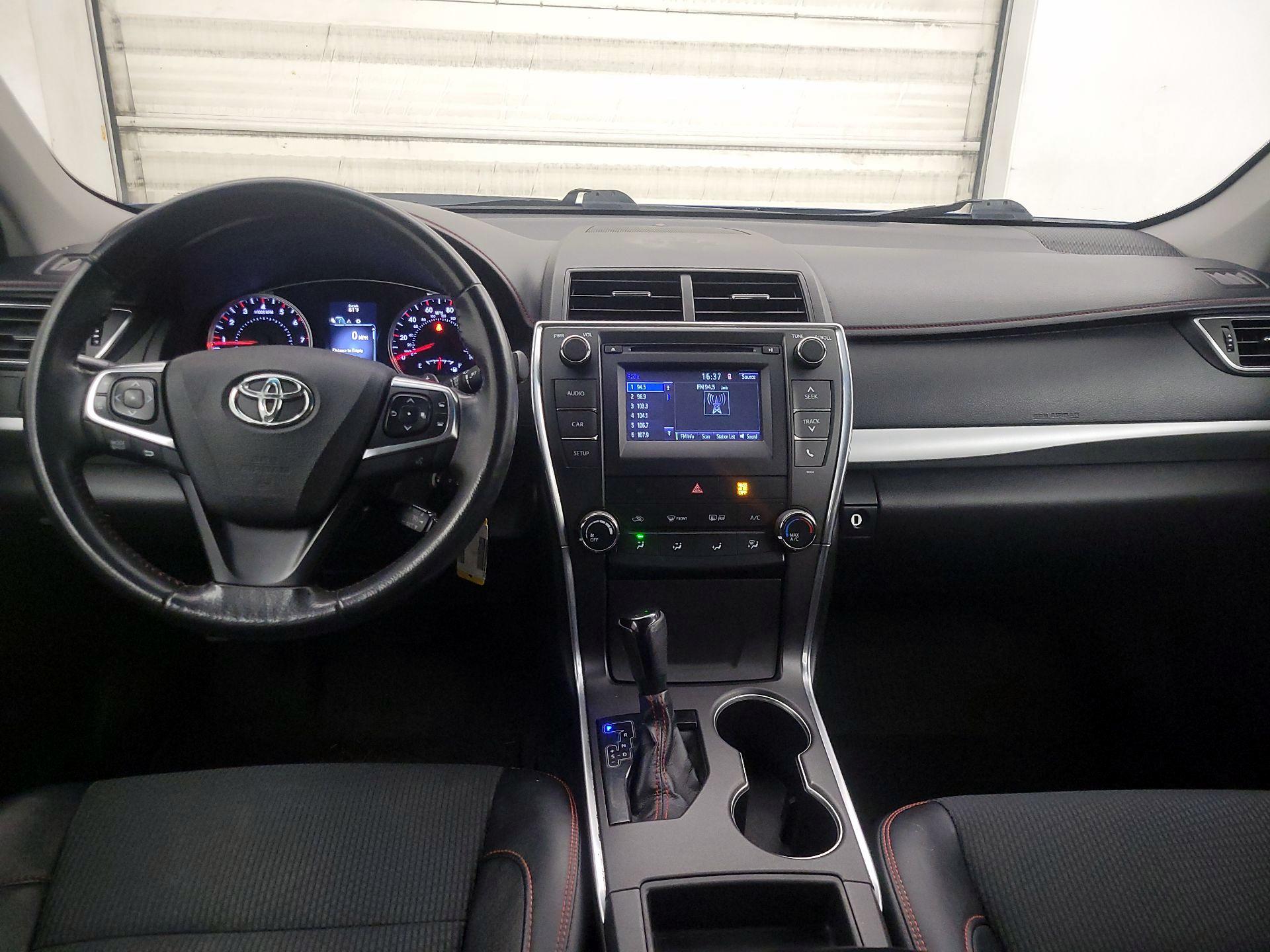 Thumbnail: 2017 Toyota Camry - 9