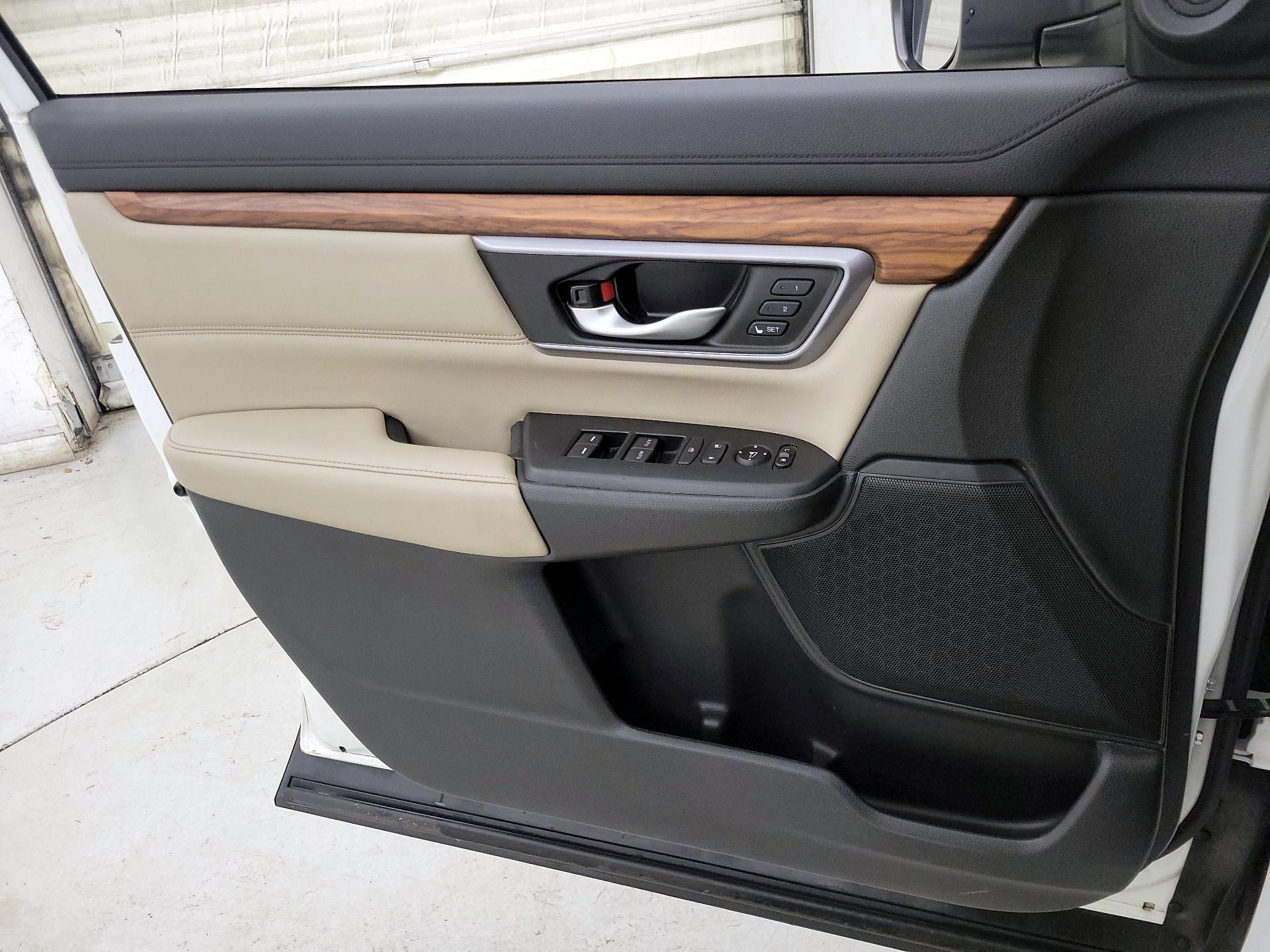 Thumbnail: 2017 Honda CR-V - 12
